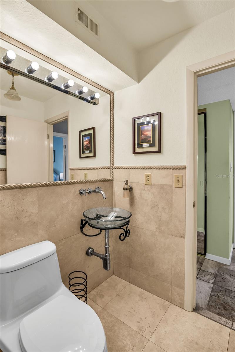 Image 33 of 44 For 721 Gamewell Avenue