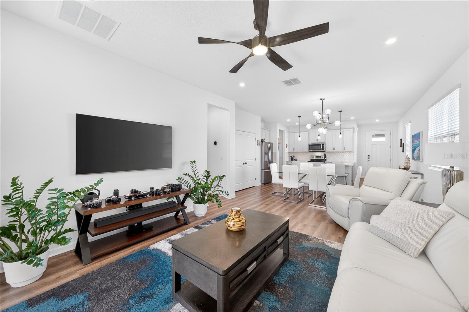 Image 10 of 39 For 2586 Royal Jasmine Court