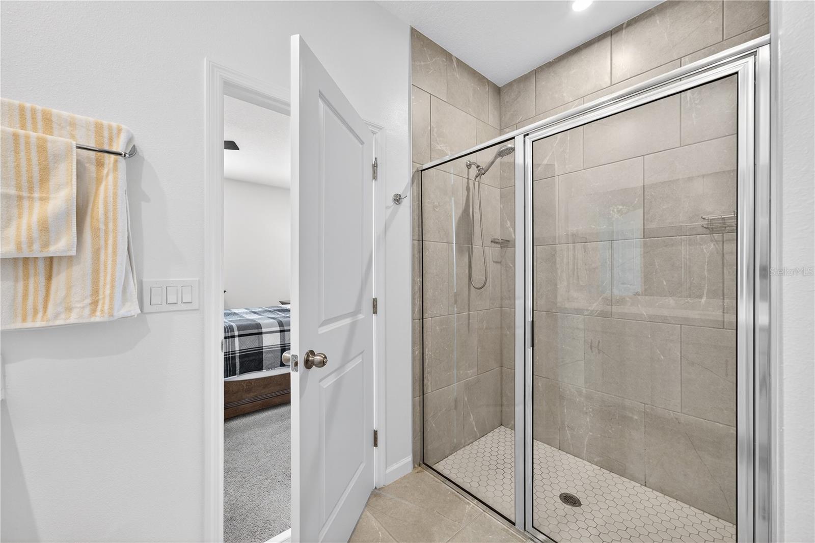 Image 15 of 39 For 2586 Royal Jasmine Court