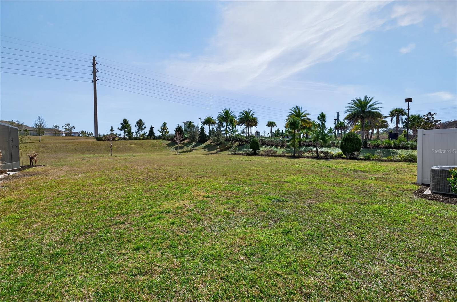 Image 25 of 39 For 2586 Royal Jasmine Court