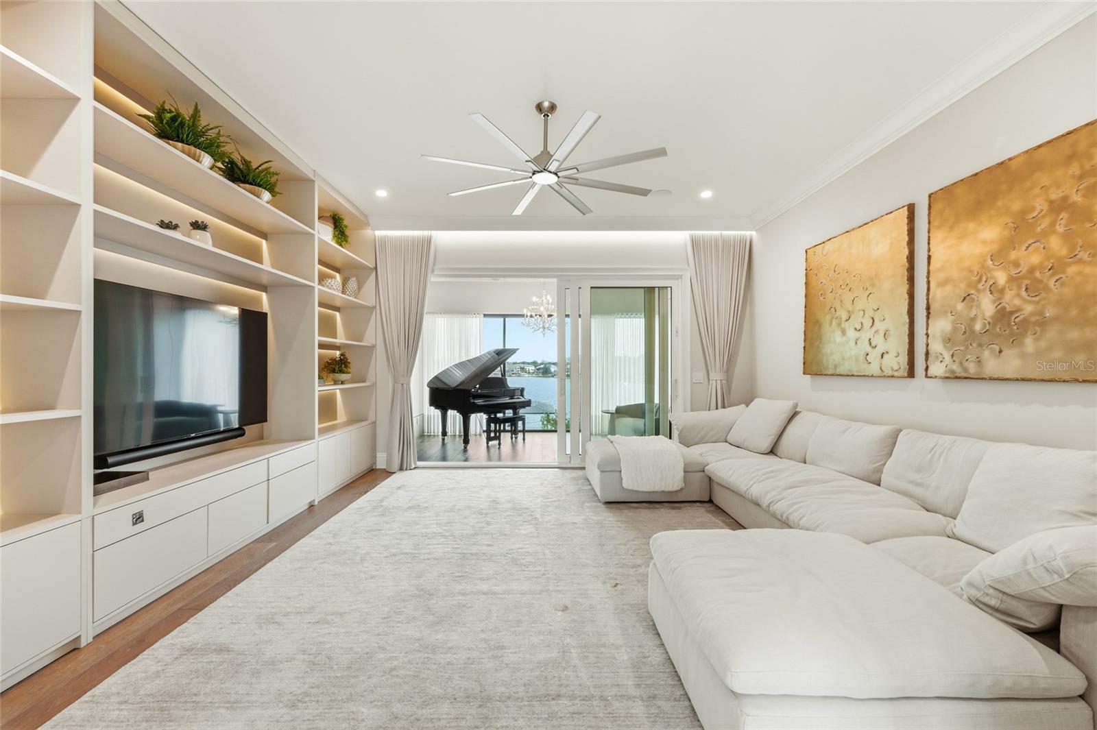 Image 17 of 30 For 1002 Down Reserve Court