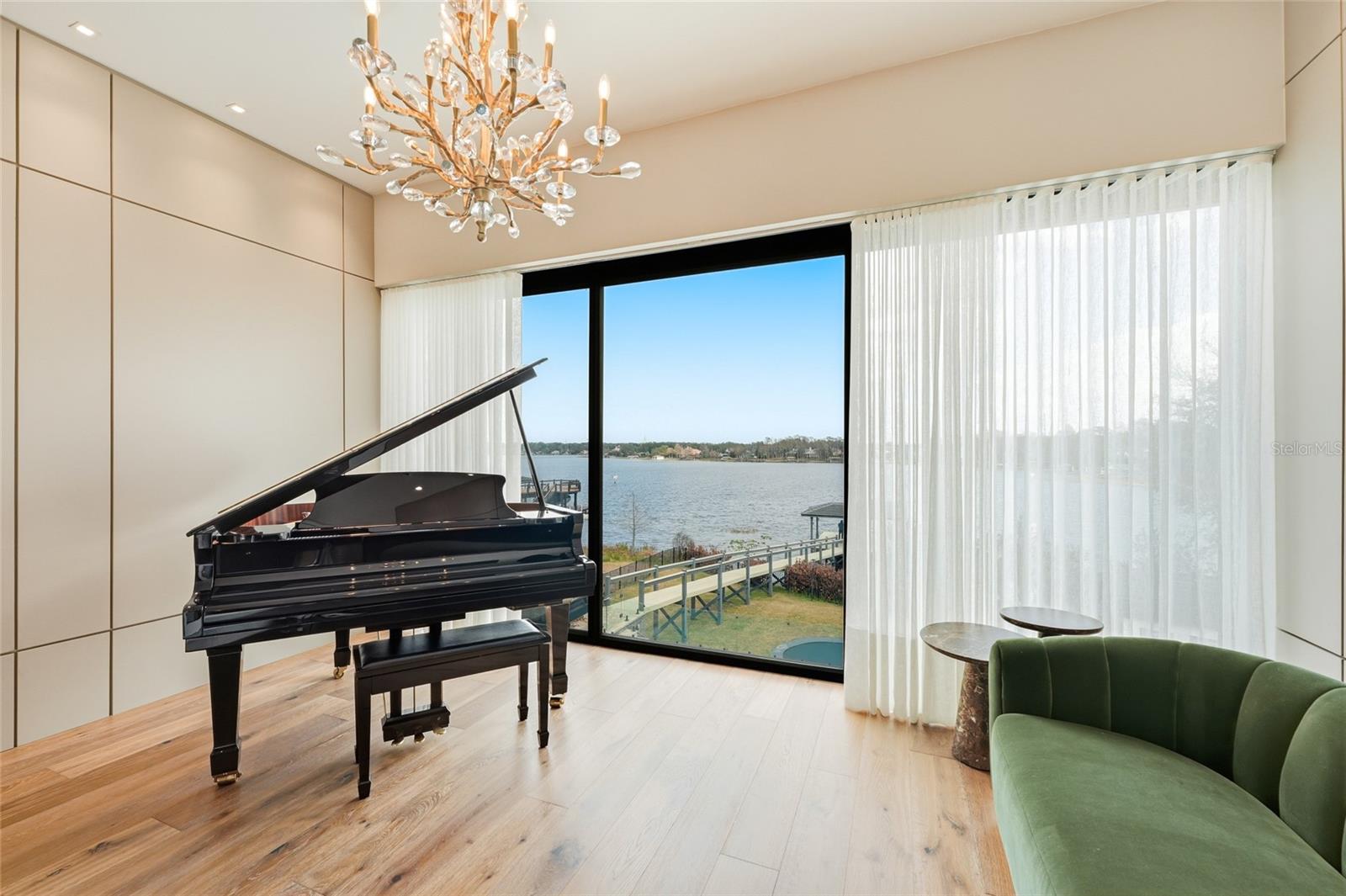 Image 18 of 30 For 1002 Down Reserve Court