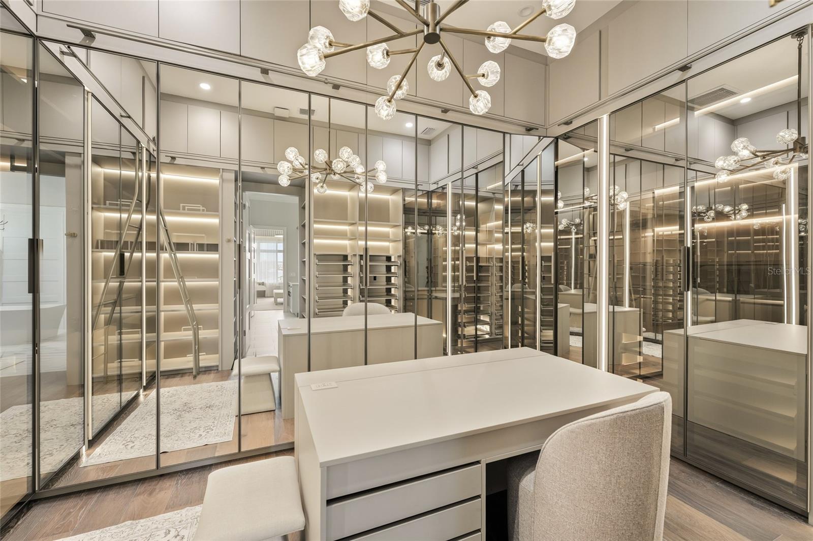 Image 9 of 30 For 1002 Down Reserve Court