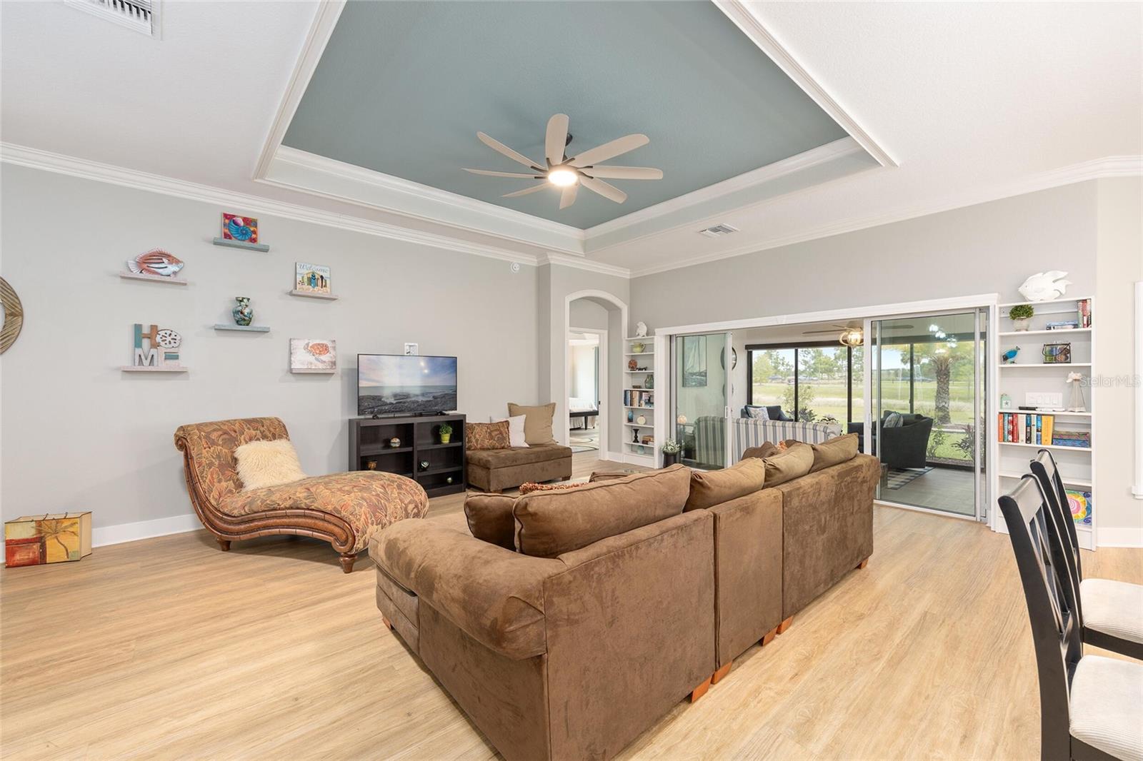 Image 16 of 57 For 2140 Biller Circle