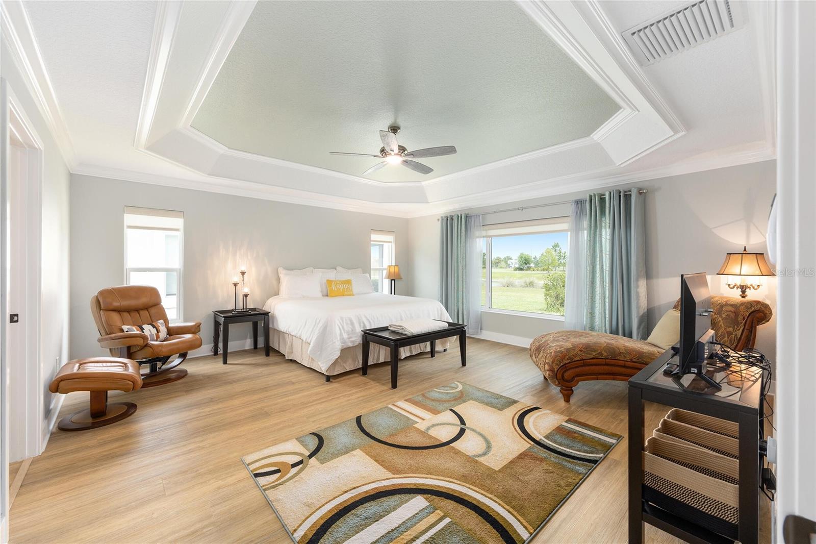 Image 25 of 57 For 2140 Biller Circle