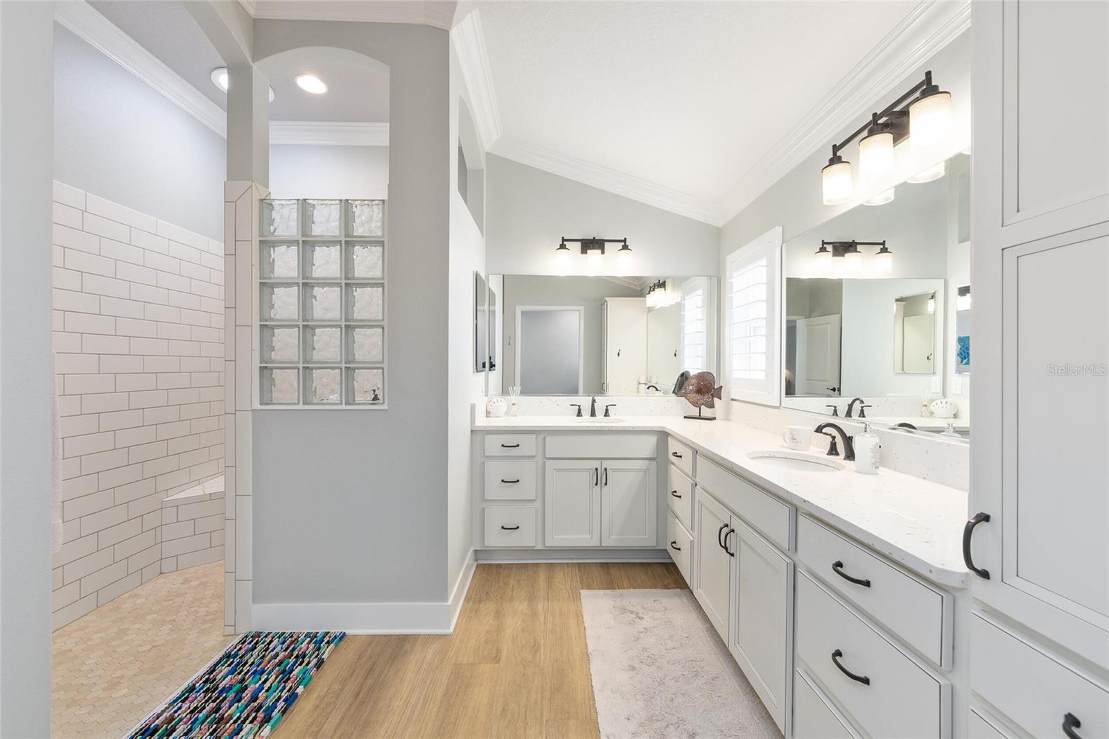 Image 28 of 57 For 2140 Biller Circle