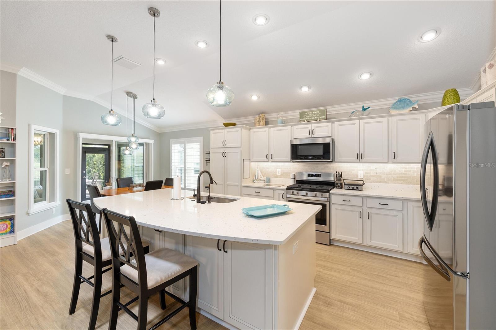 Image 9 of 57 For 2140 Biller Circle