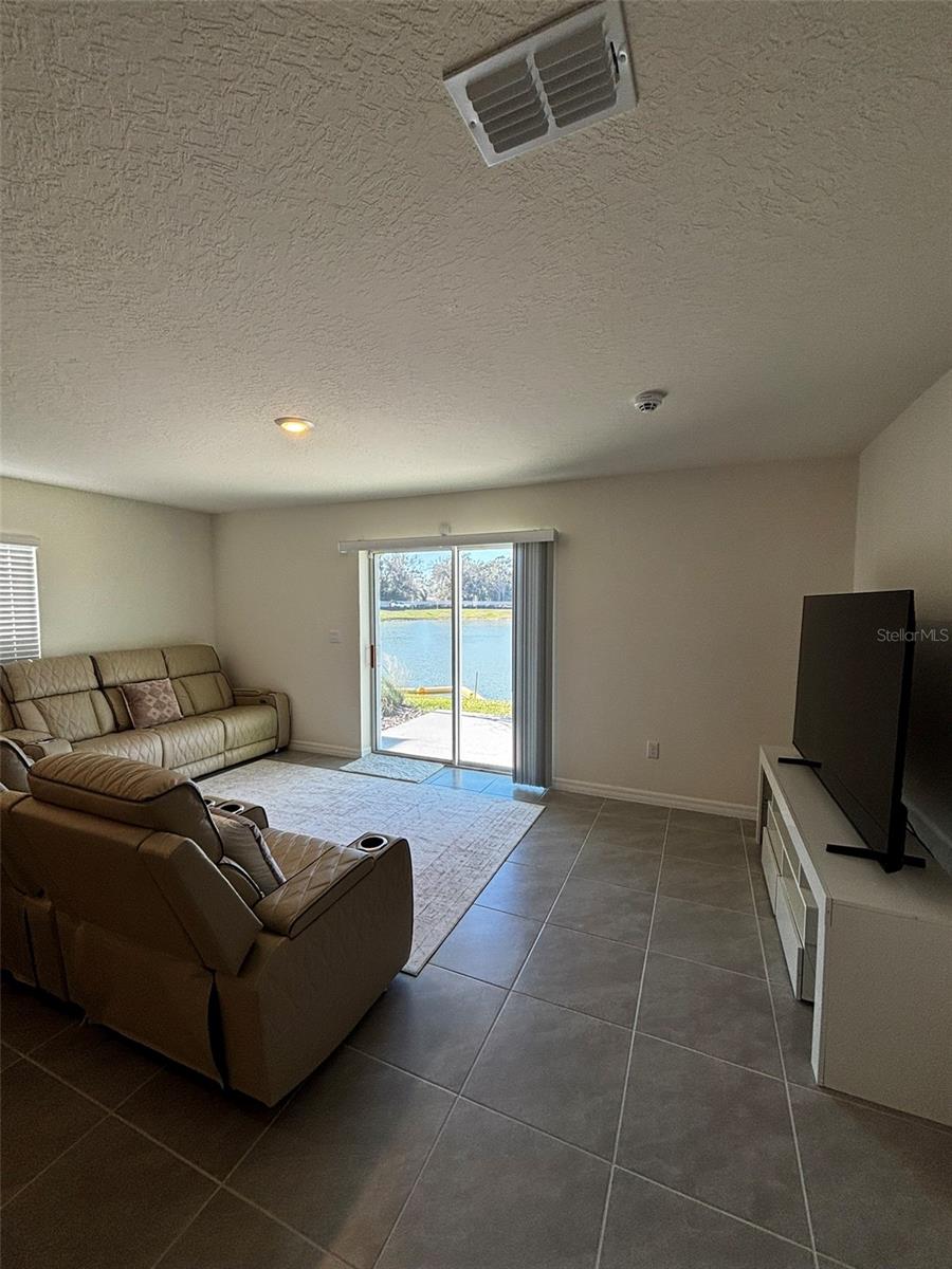 Image 6 of 38 For 520 Zinfandel Drive