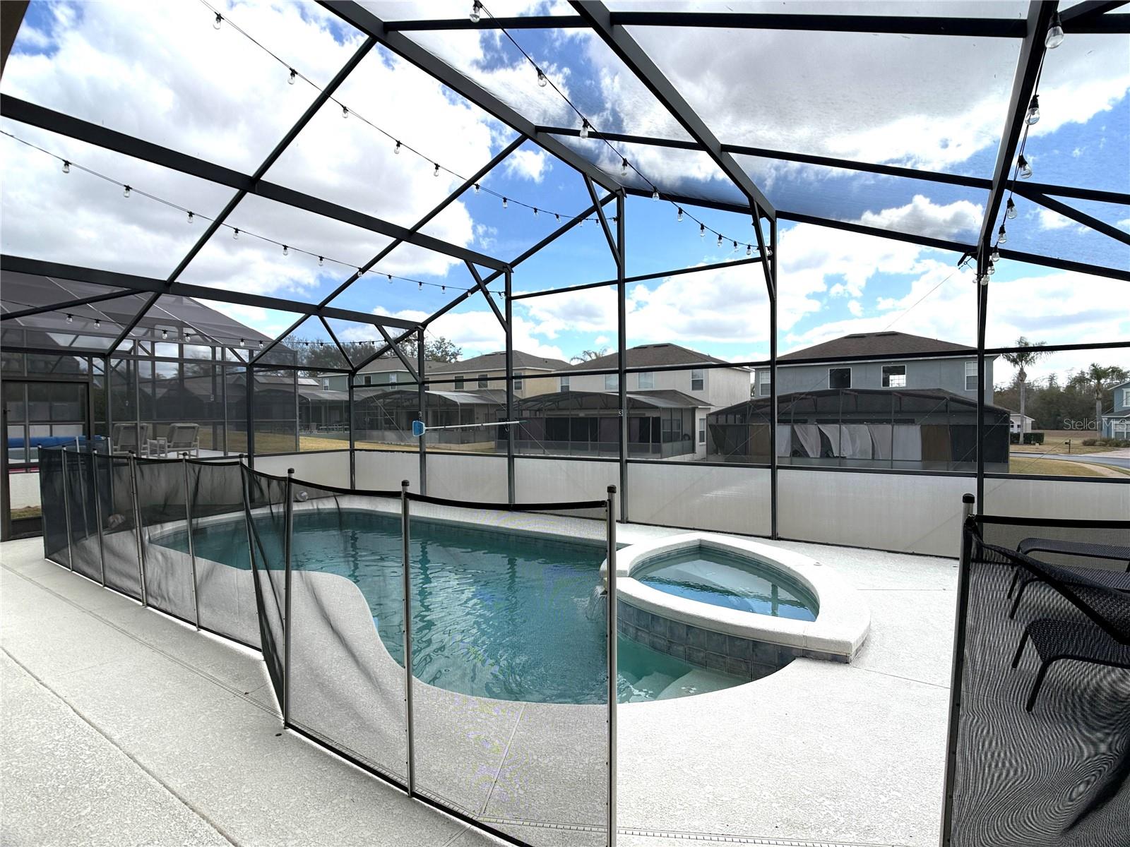 Image 2 of 31 For 353 Kensington Drive