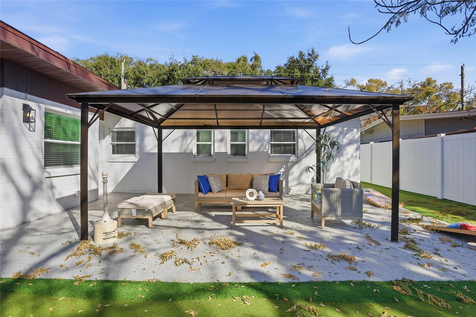 Image 20 of 24 For 1120 Nela Avenue