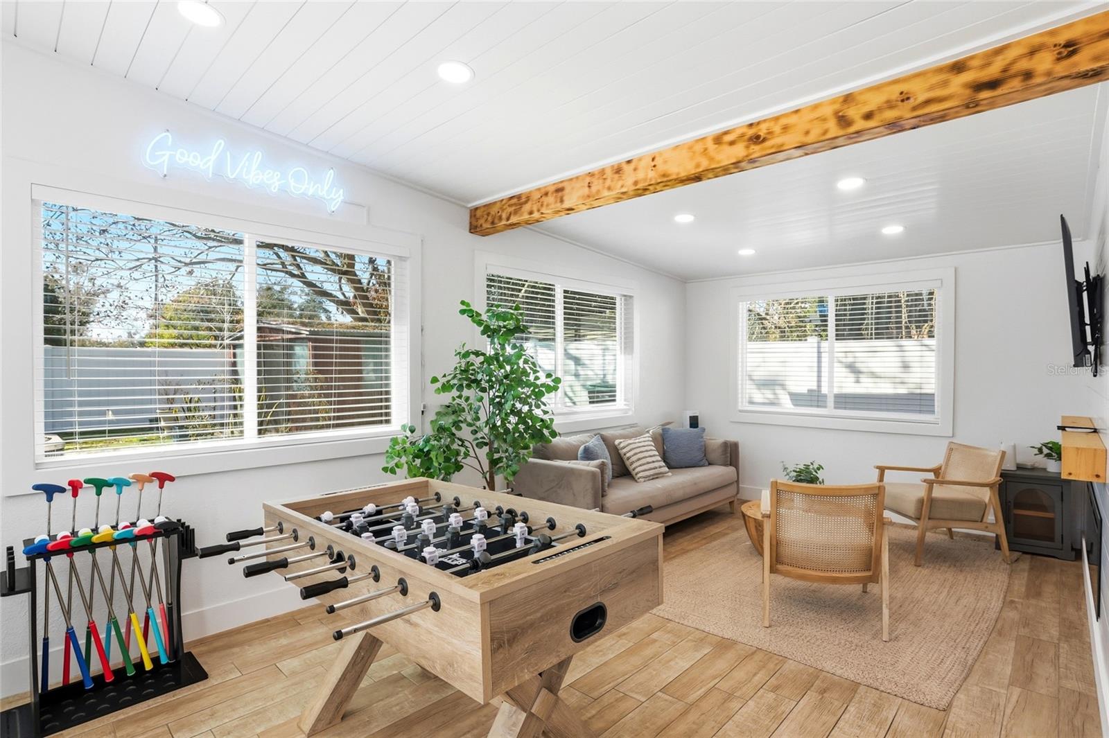 Image 9 of 24 For 1120 Nela Avenue