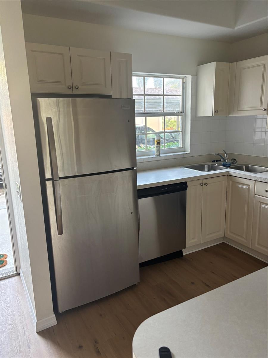 Image 5 of 12 For 4250 Players Place 2616