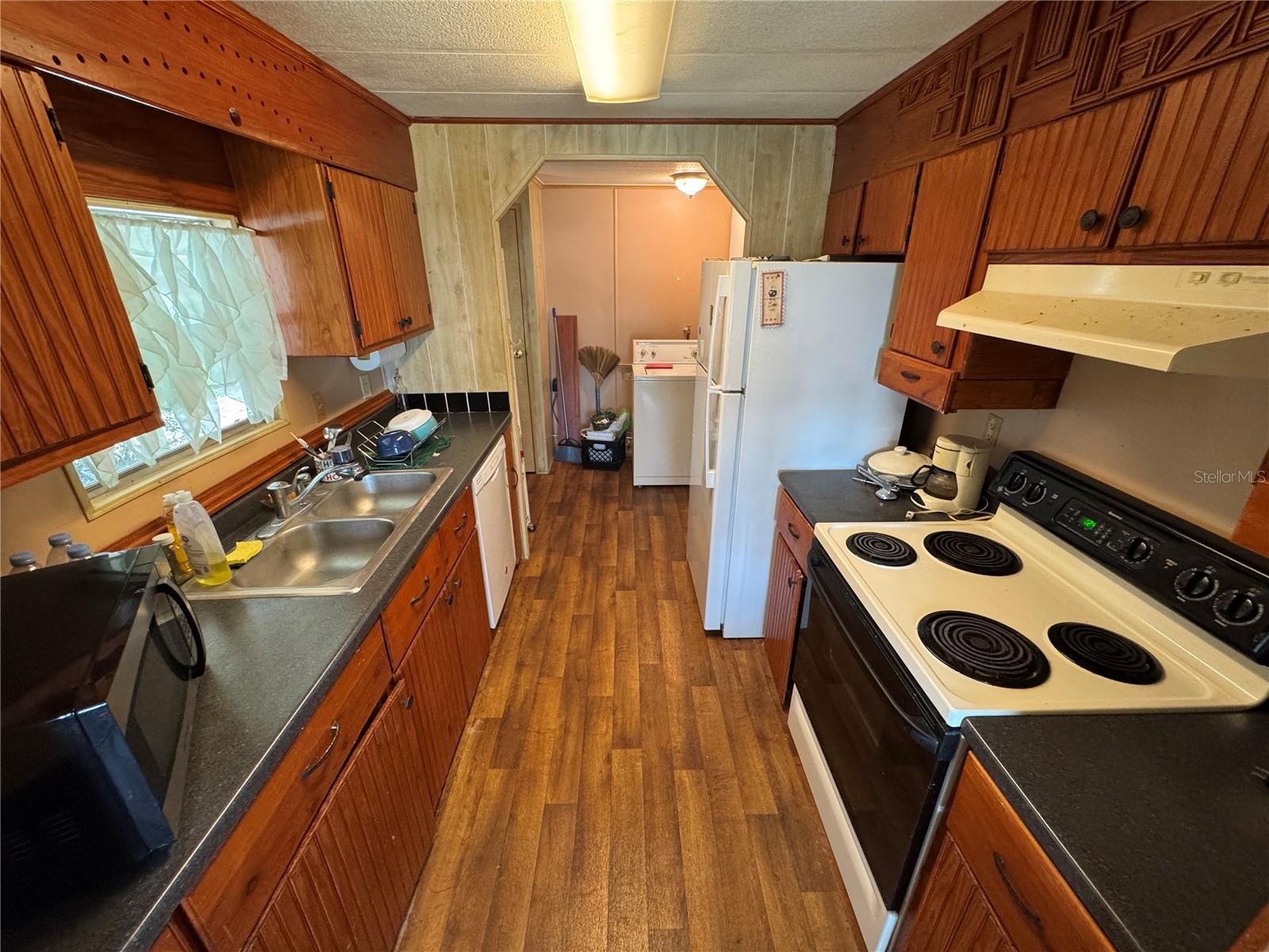 Image 3 of 11 For 4639 Coral Street