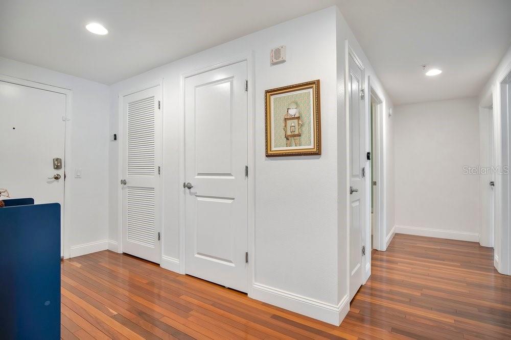 Image 3 of 54 For 322 Central Boulevard 1005