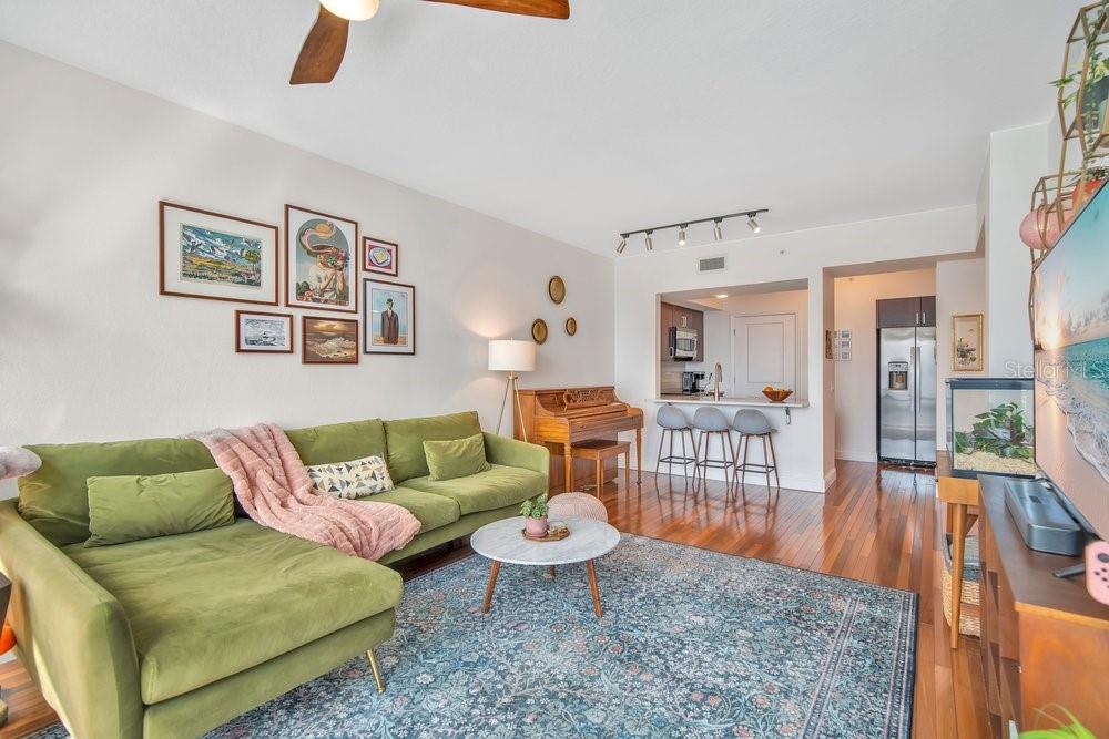 Image 7 of 54 For 322 Central Boulevard 1005