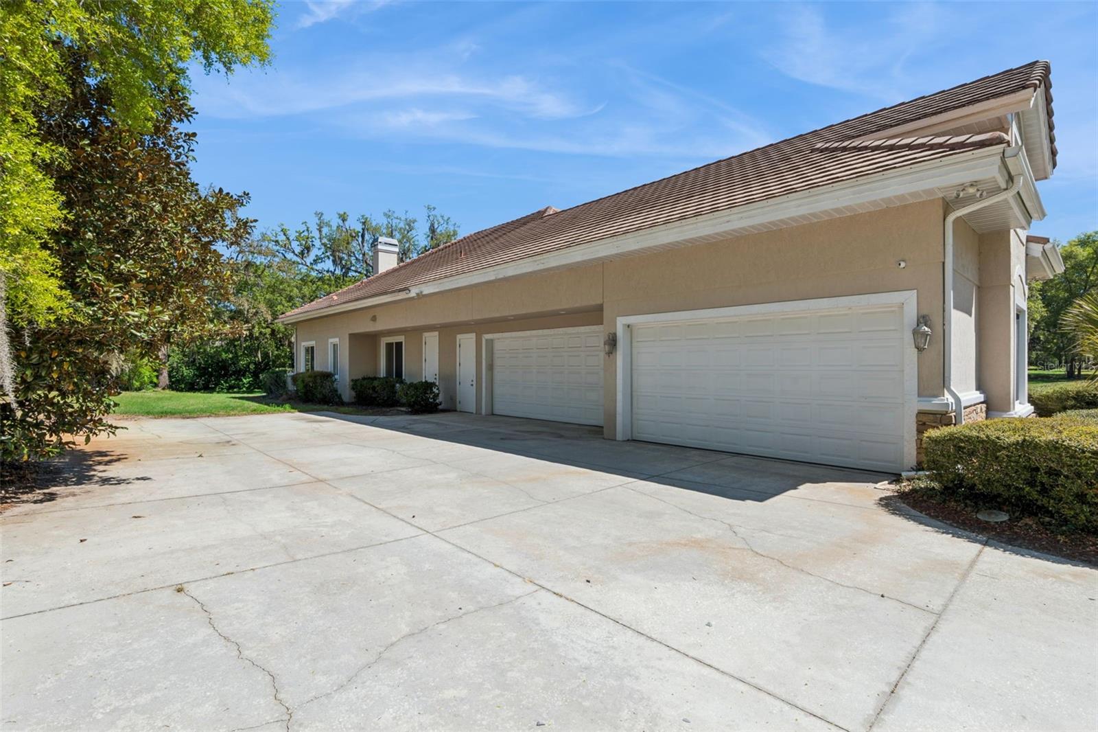 Image 12 of 92 For 1303 Lavanham Court