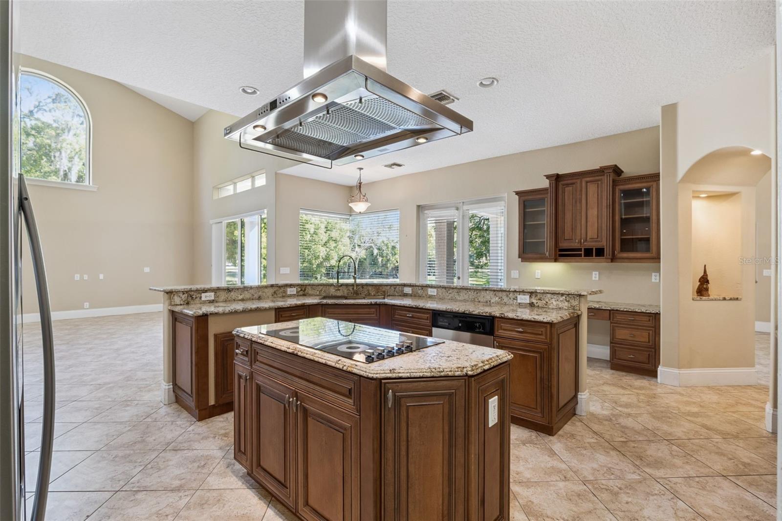 Image 21 of 92 For 1303 Lavanham Court