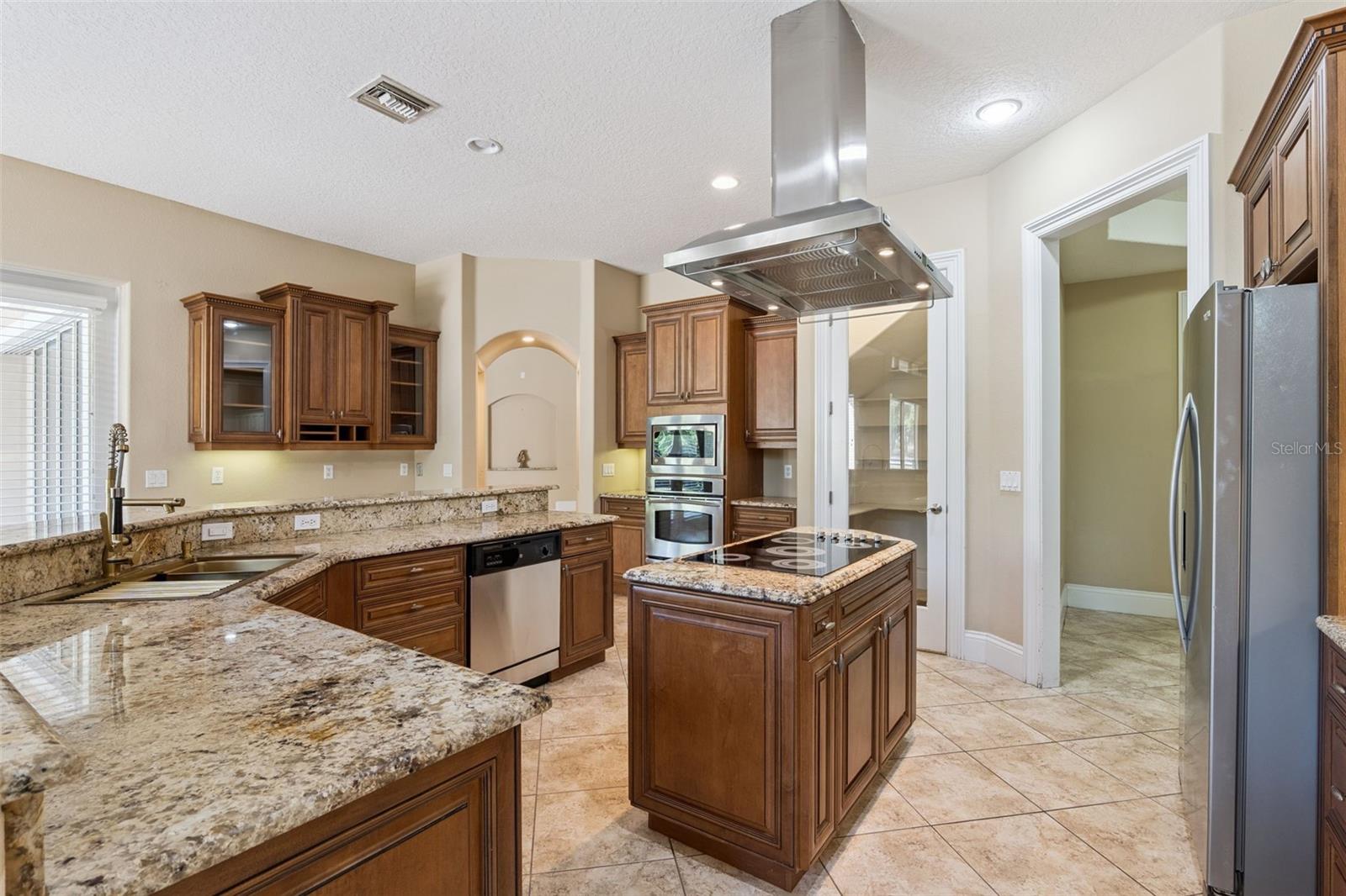 Image 22 of 92 For 1303 Lavanham Court