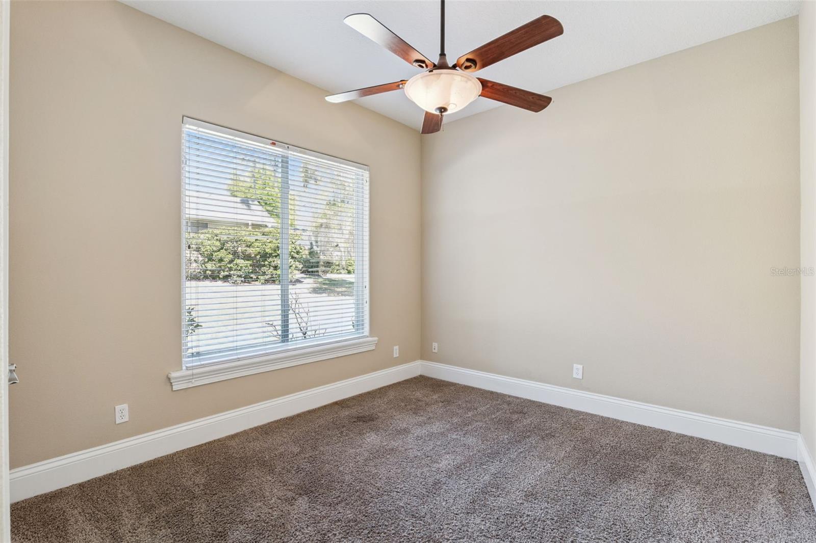 Image 30 of 92 For 1303 Lavanham Court