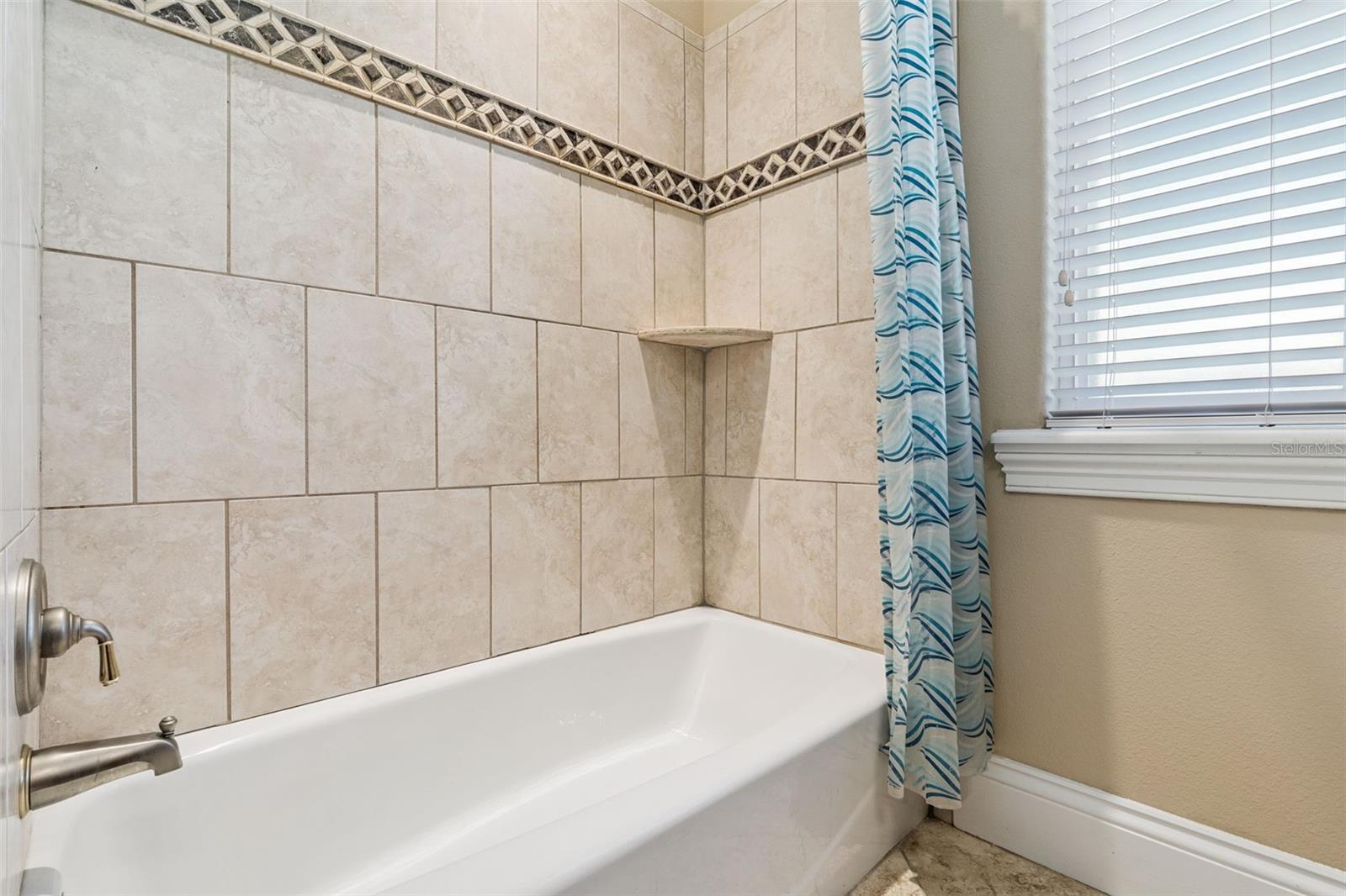 Image 32 of 92 For 1303 Lavanham Court