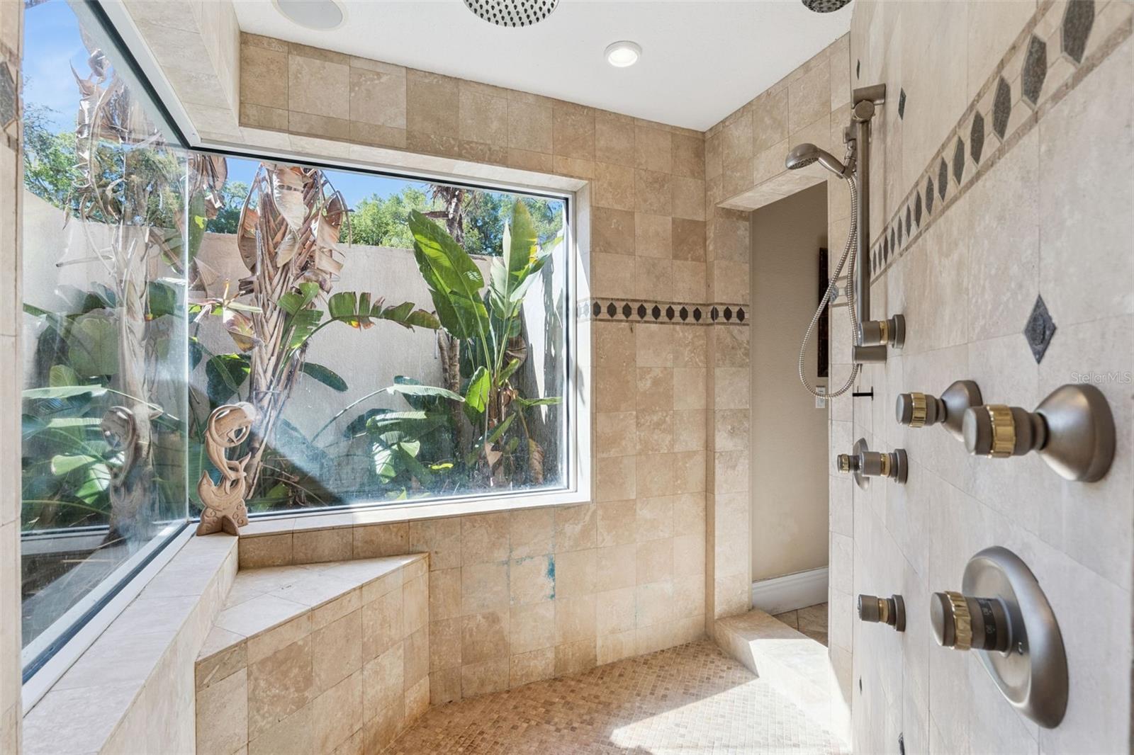 Image 59 of 92 For 1303 Lavanham Court