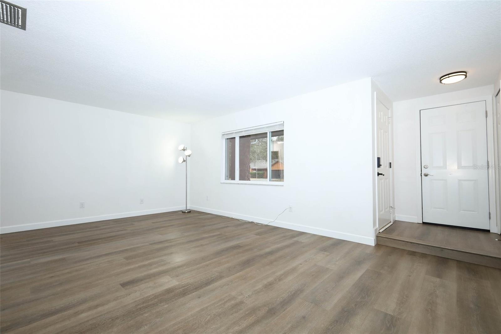 Image 5 of 31 For 110 Mockingbird Lane