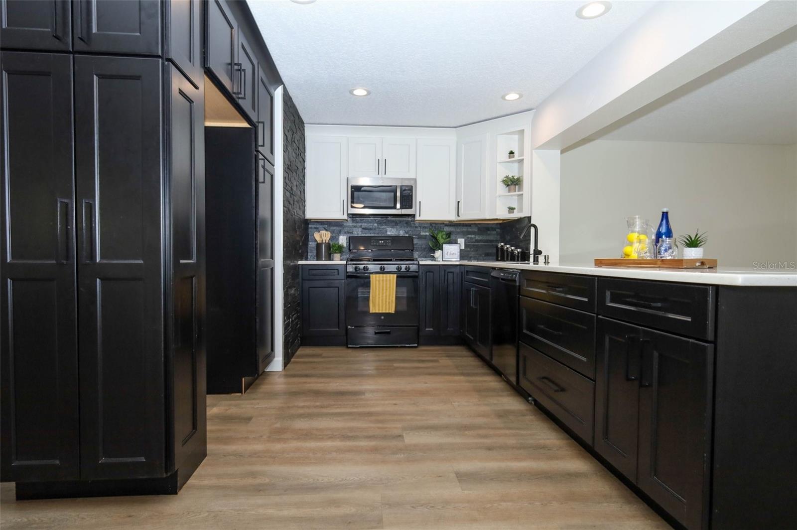 Image 9 of 31 For 110 Mockingbird Lane