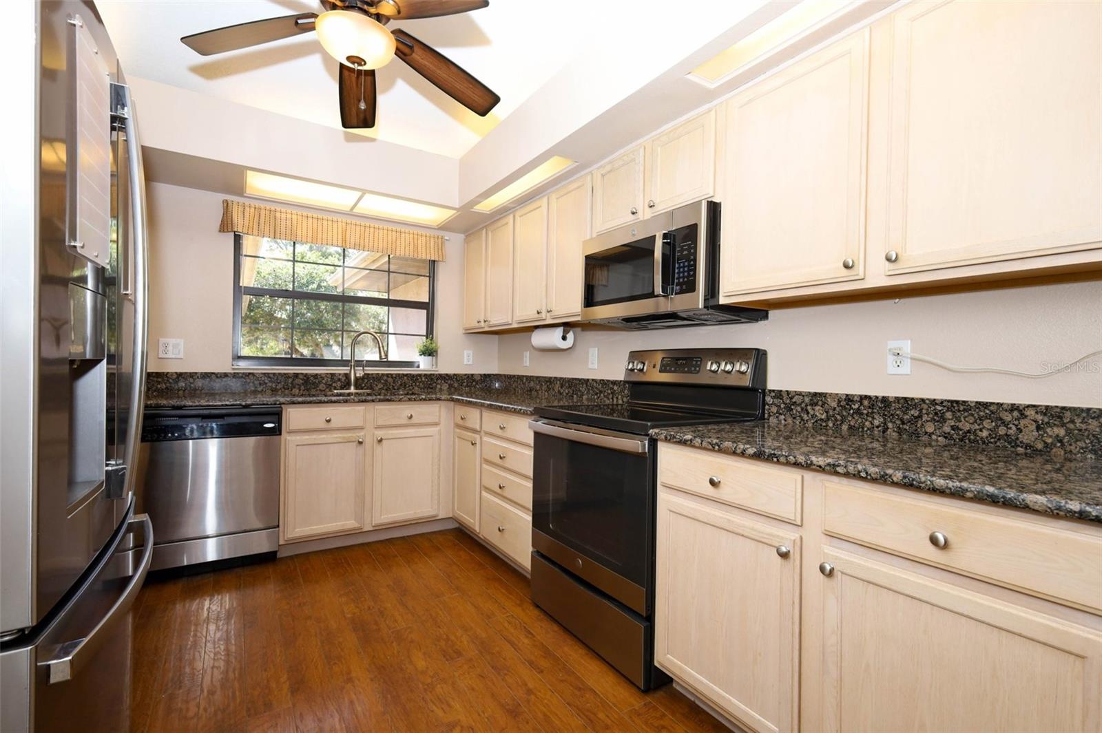 Image 10 of 41 For 2021 Arbor Way