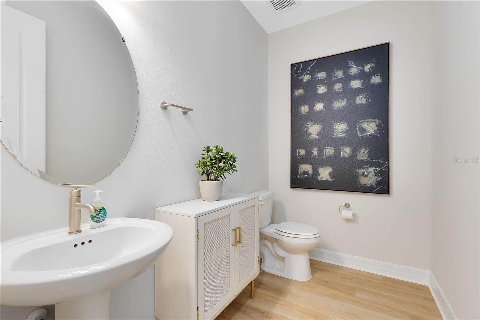 Image 19 of 30 For 5661 Flame Vine Way