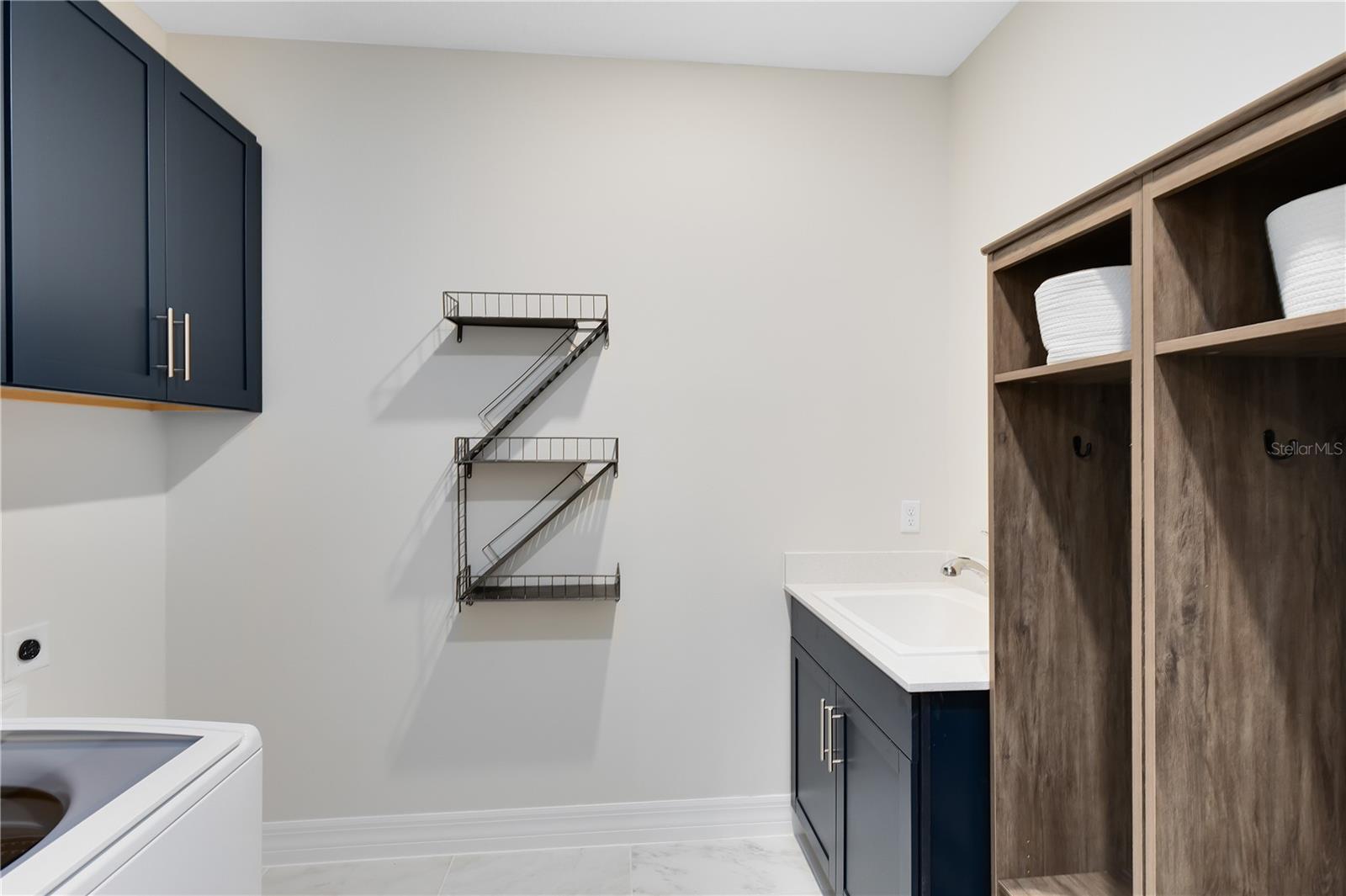 Image 20 of 30 For 5661 Flame Vine Way