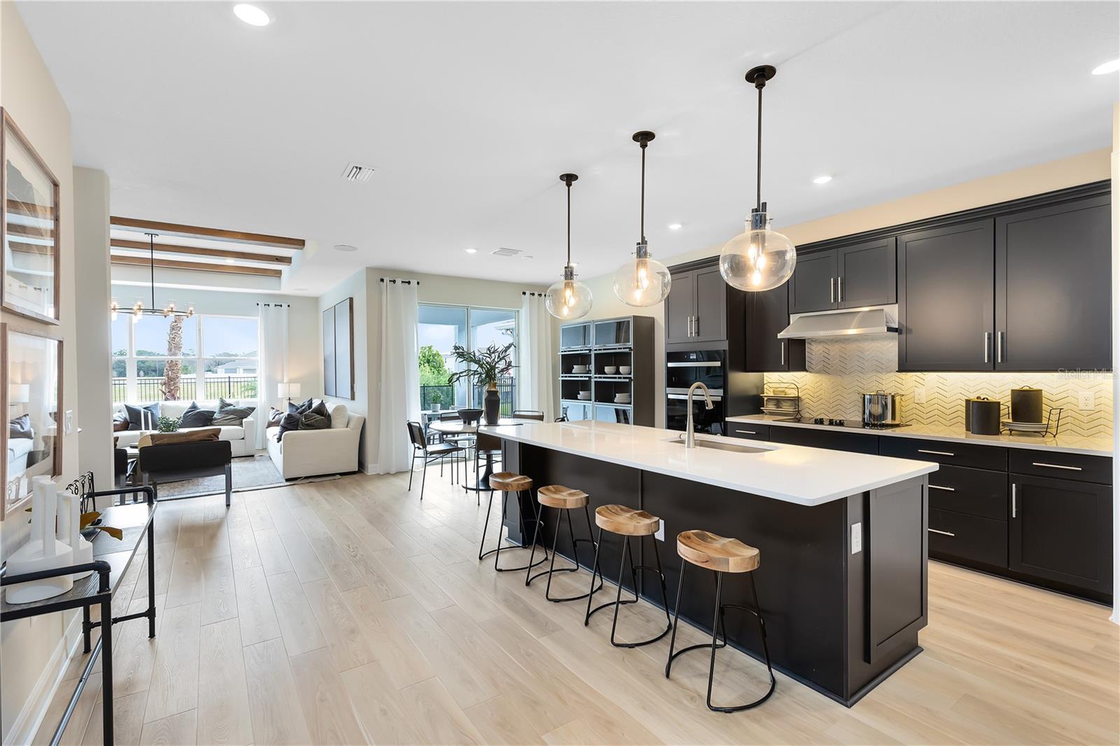 Image 4 of 30 For 5661 Flame Vine Way