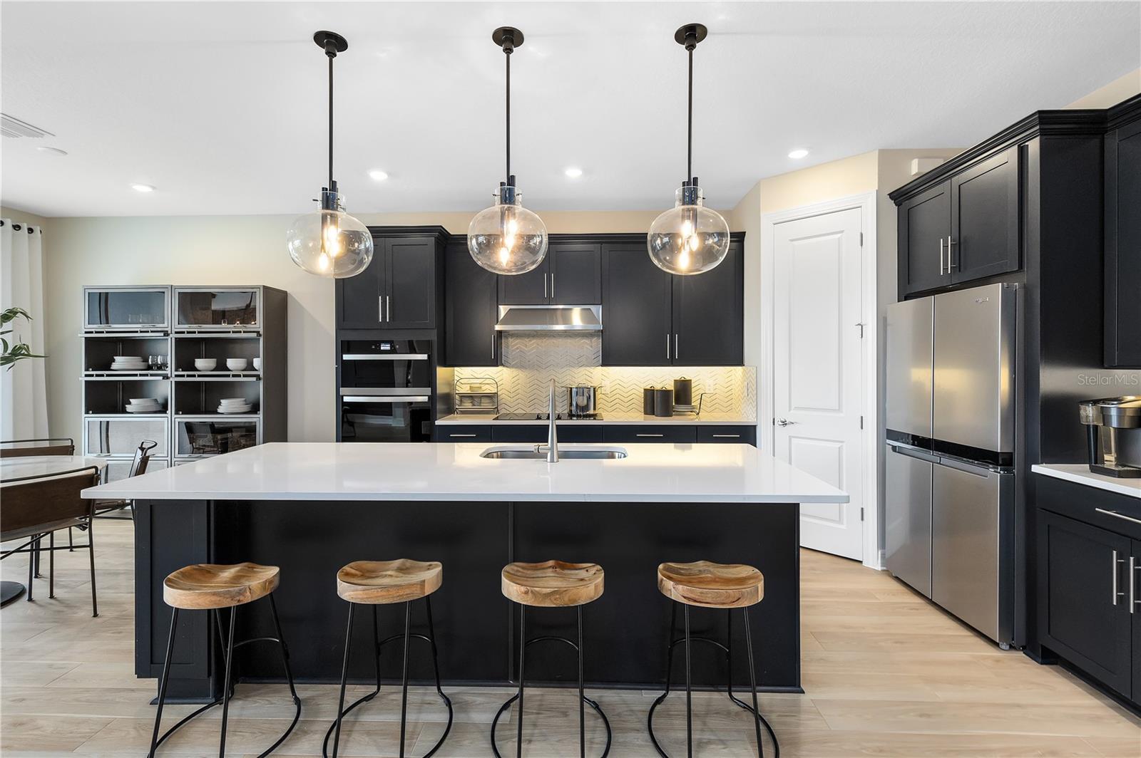 Image 5 of 30 For 5661 Flame Vine Way