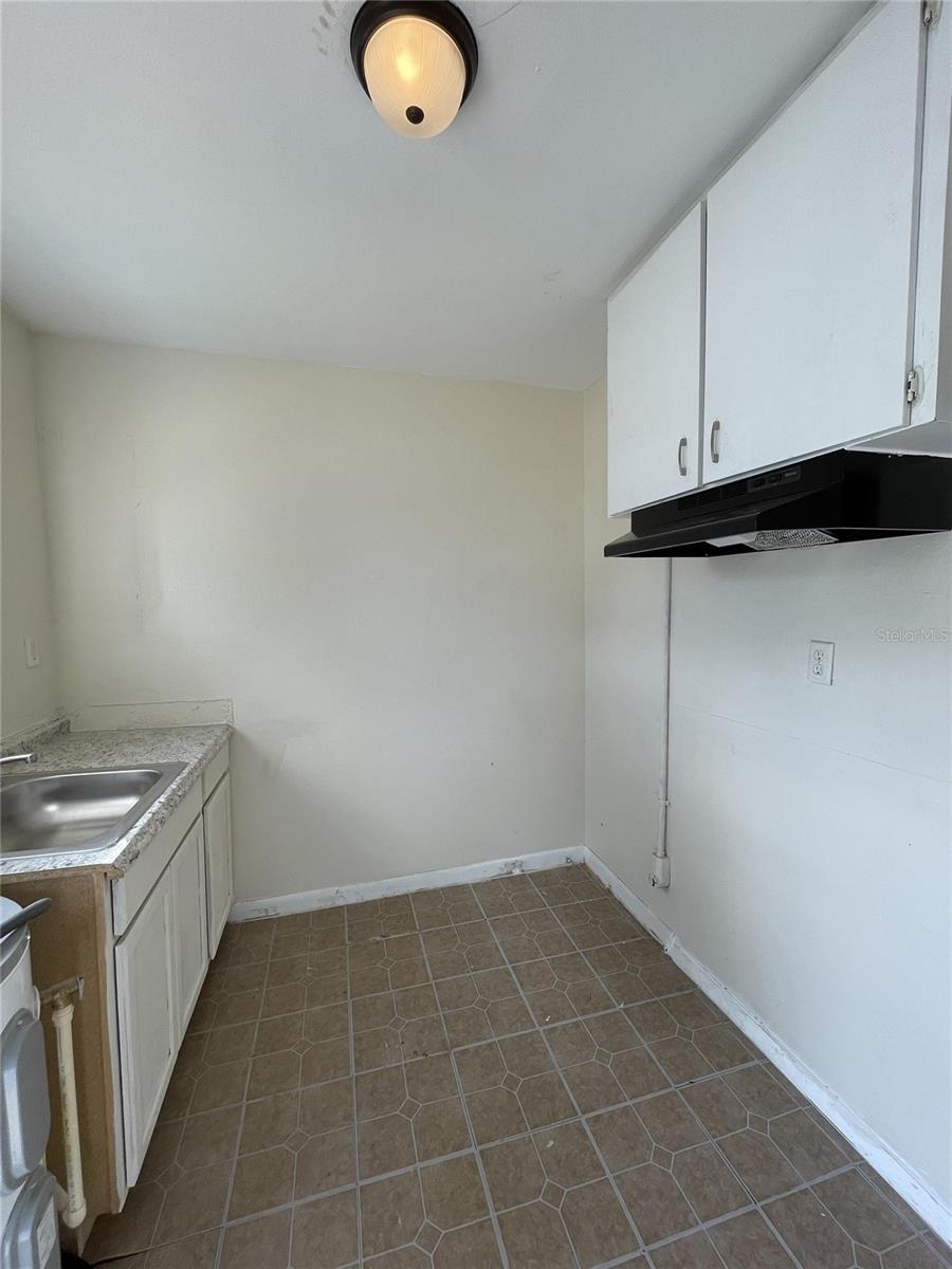 Image 3 of 9 For 113 Washington Avenue