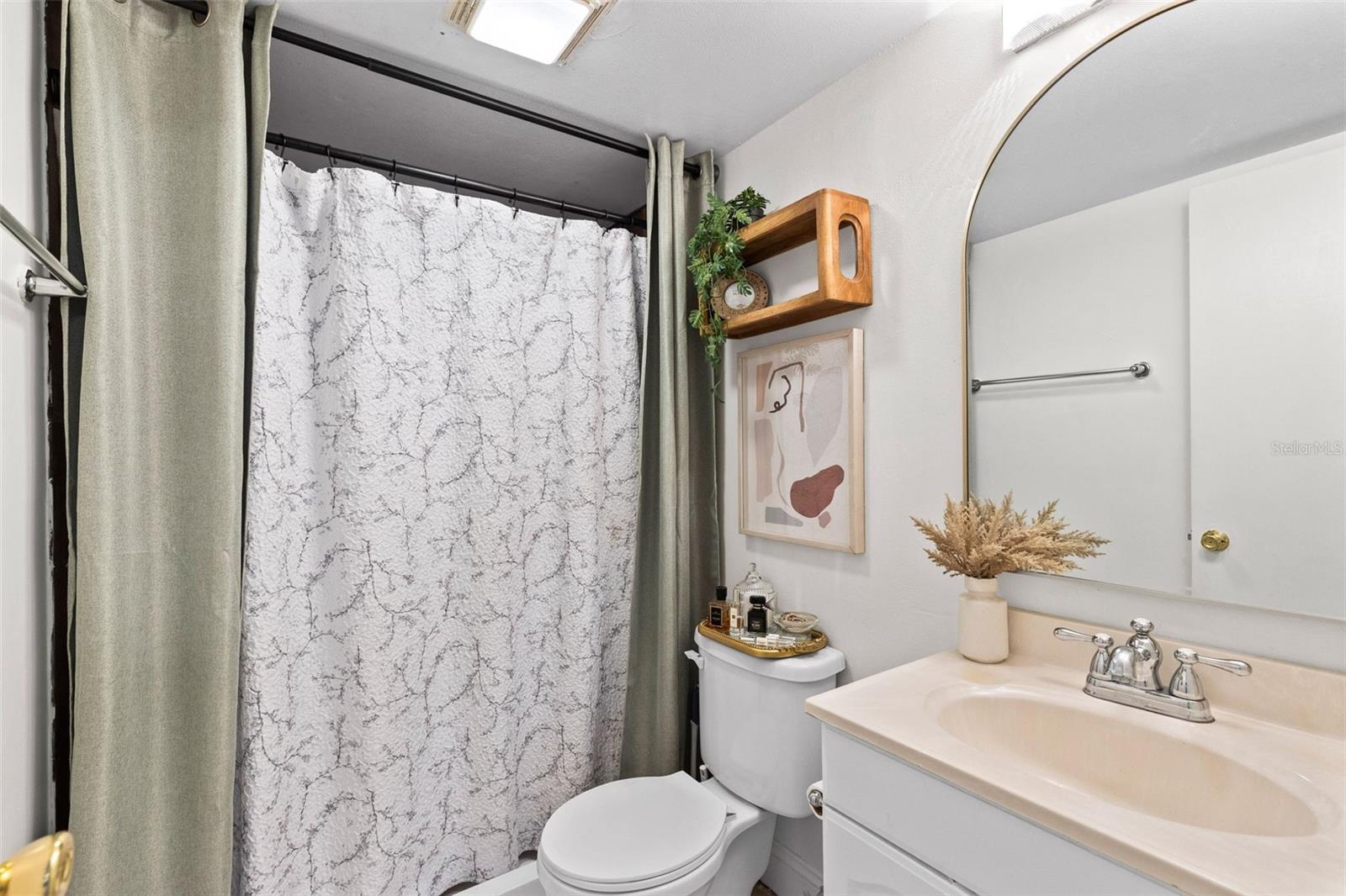 Listing photo id 14 for 278 Scottsdale Square 278