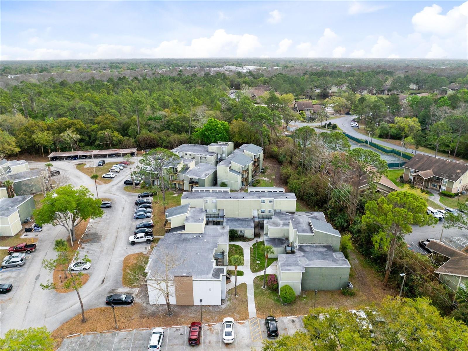 Listing photo id 18 for 278 Scottsdale Square 278