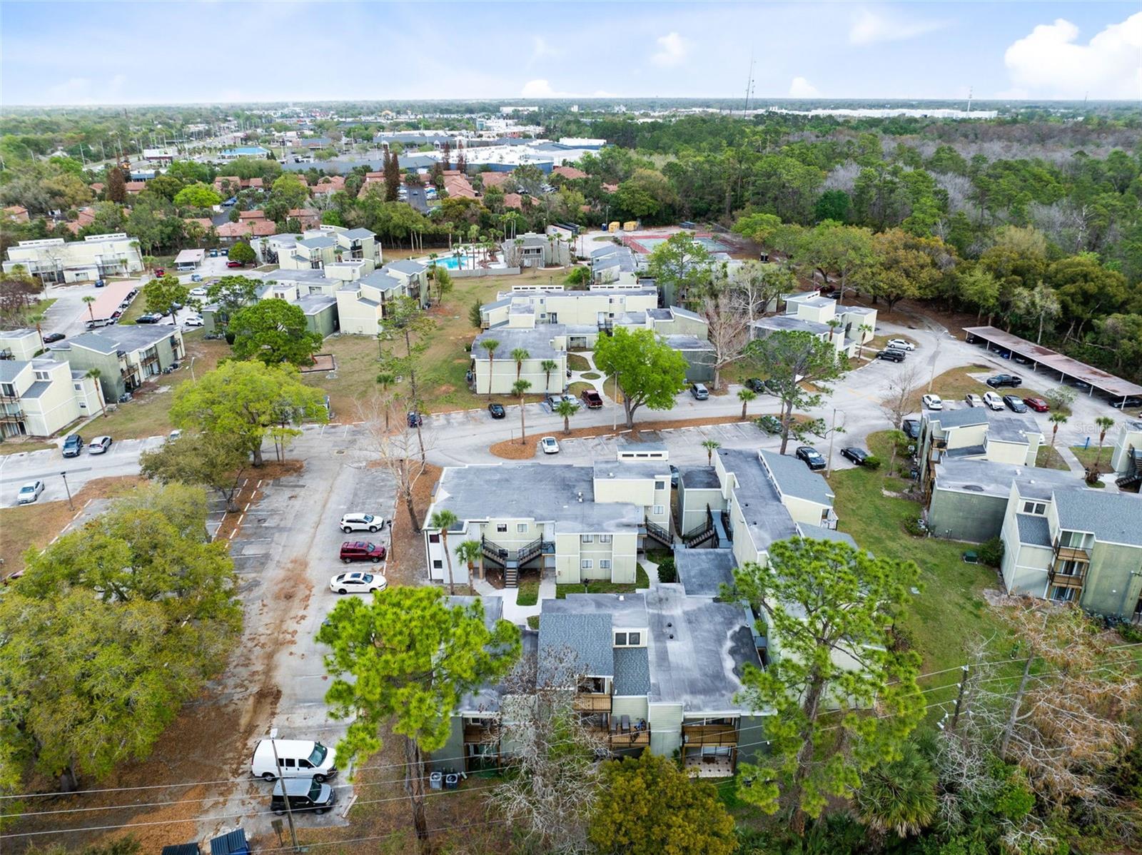 Listing photo id 19 for 278 Scottsdale Square 278