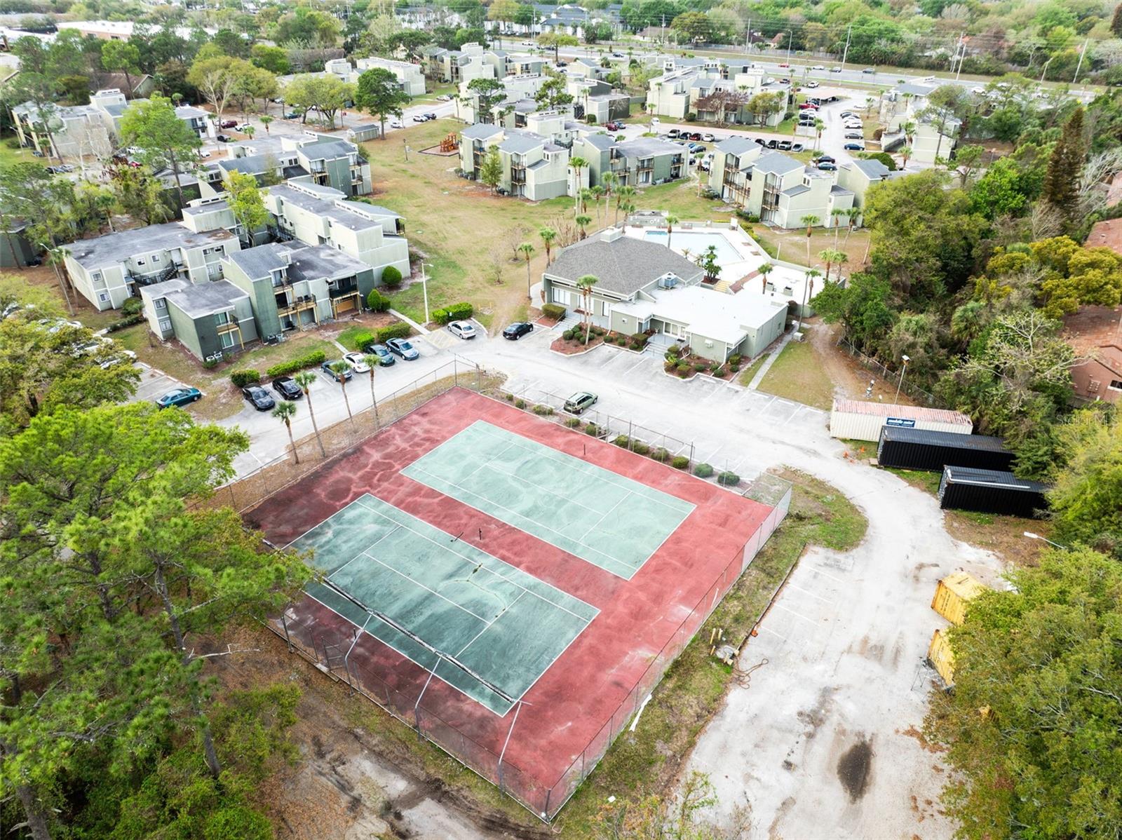 Listing photo id 24 for 278 Scottsdale Square 278