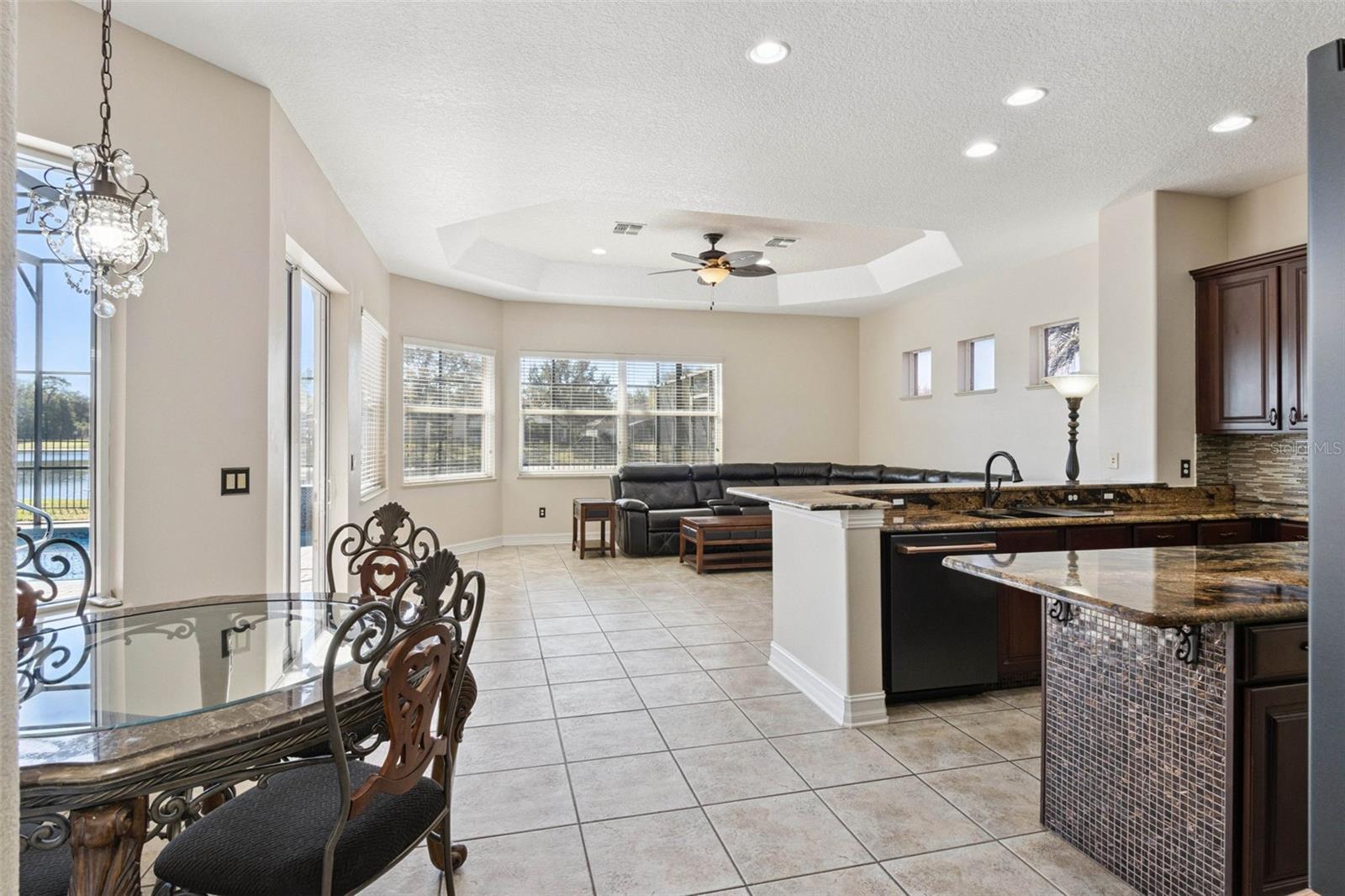 Image 14 of 47 For 6473 Everingham Lane