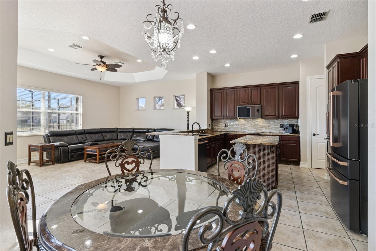 Image 15 of 47 For 6473 Everingham Lane