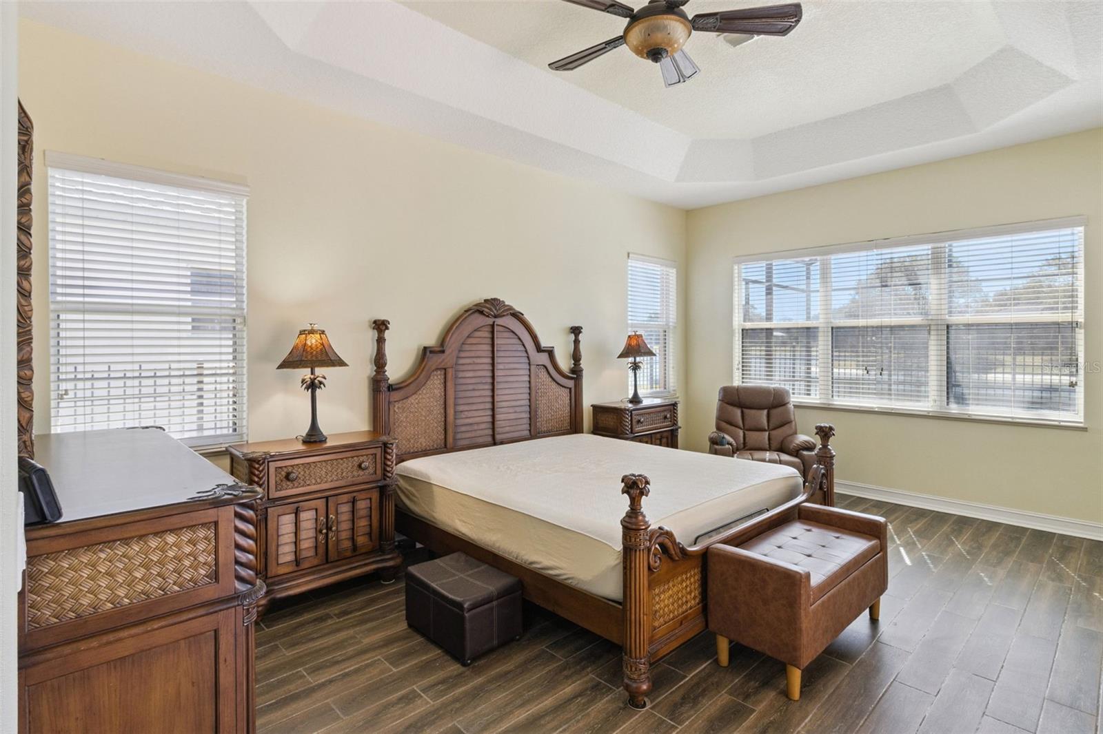 Image 19 of 47 For 6473 Everingham Lane