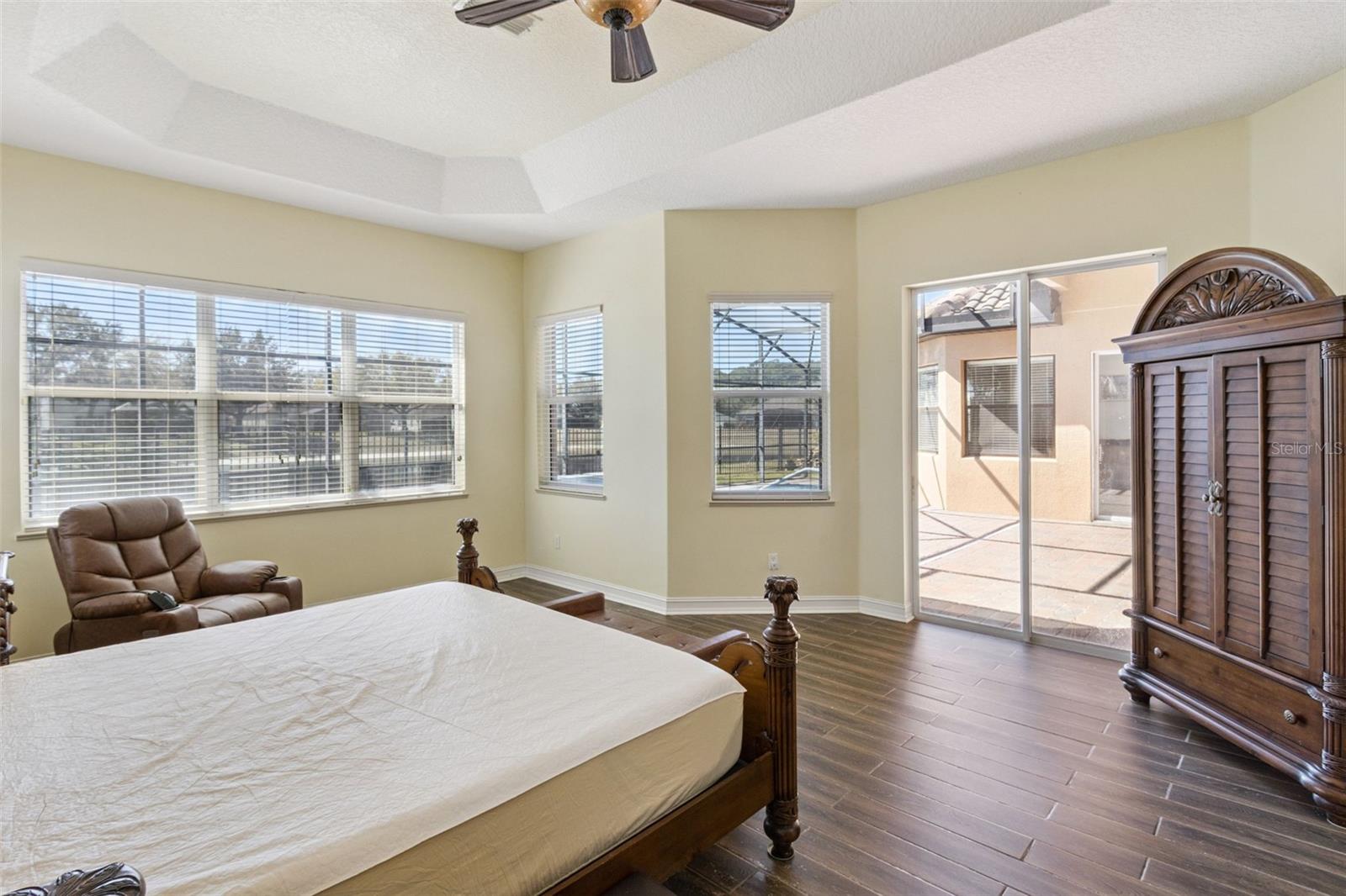 Image 20 of 47 For 6473 Everingham Lane