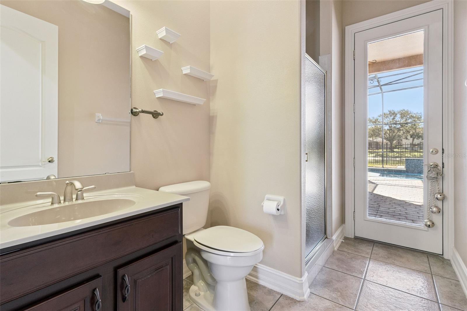 Image 28 of 47 For 6473 Everingham Lane