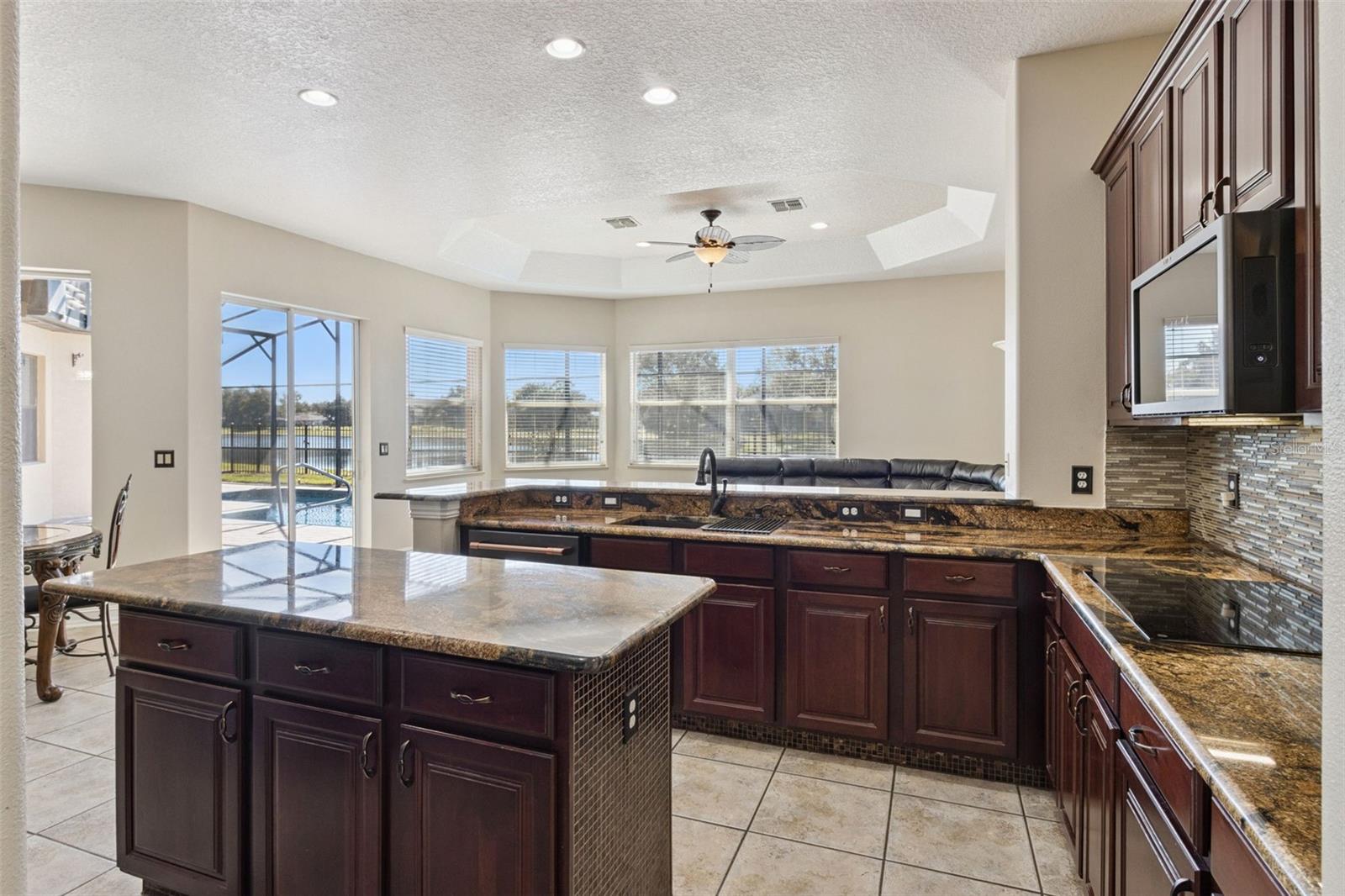 Image 9 of 47 For 6473 Everingham Lane