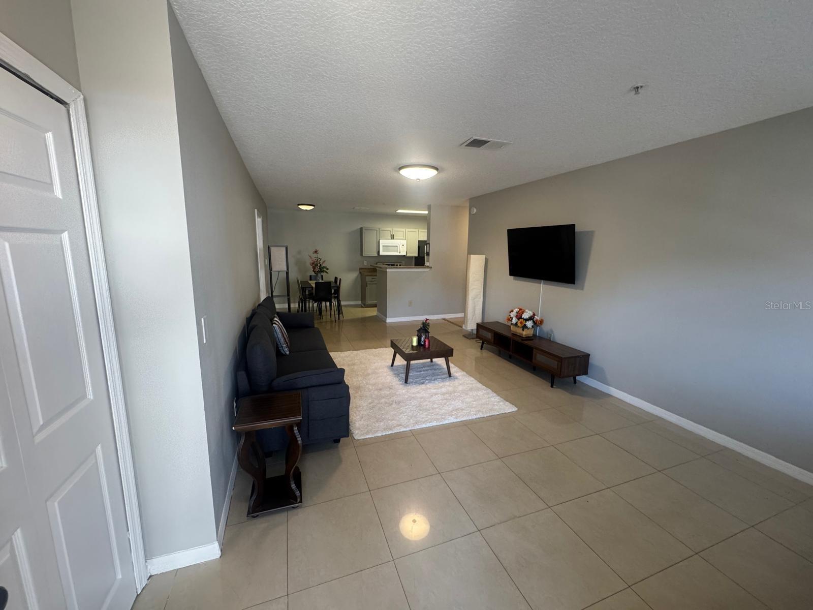 Image 3 of 17 For 4356 Kirkman Road 511