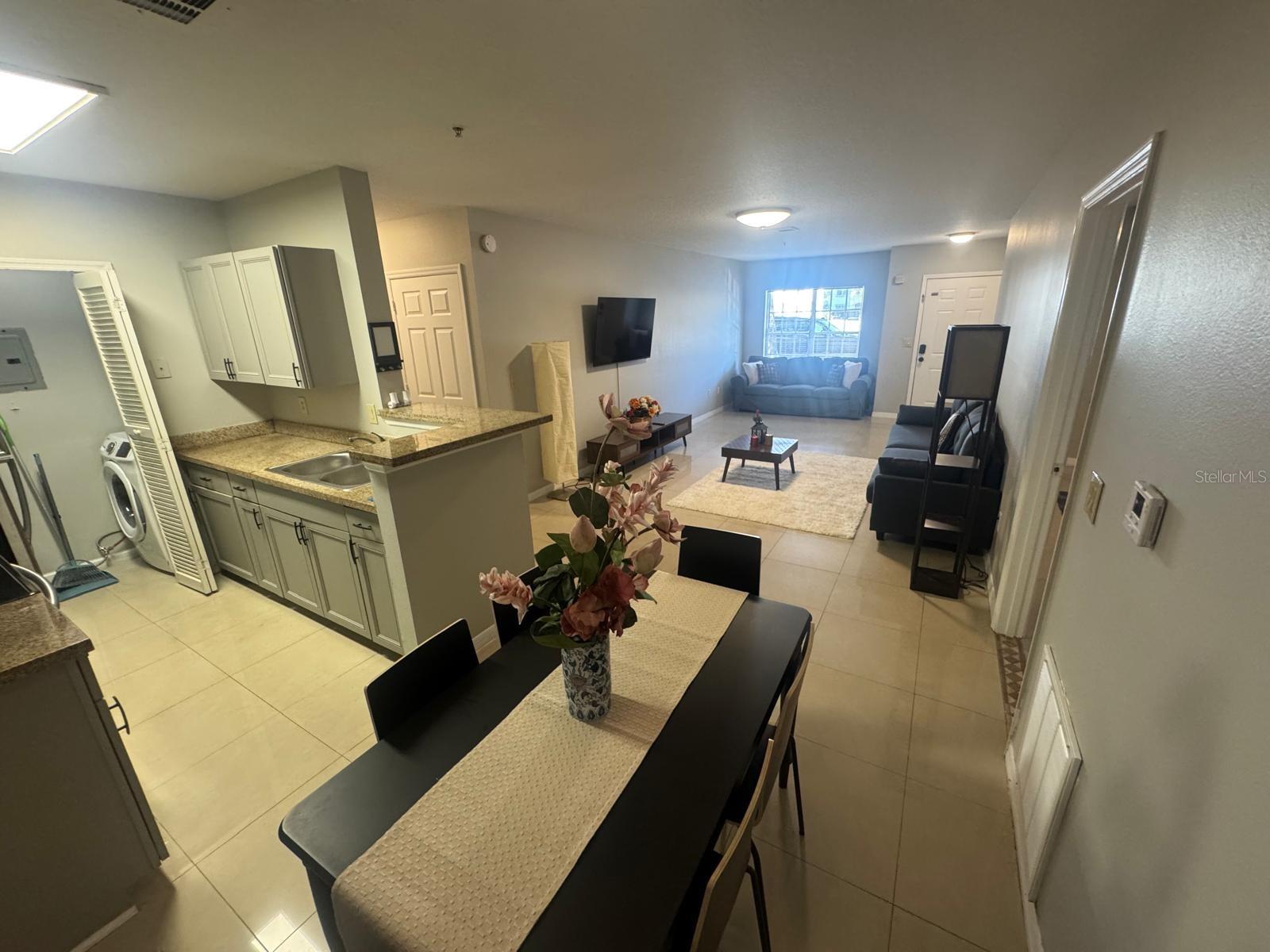 Image 7 of 17 For 4356 Kirkman Road 511