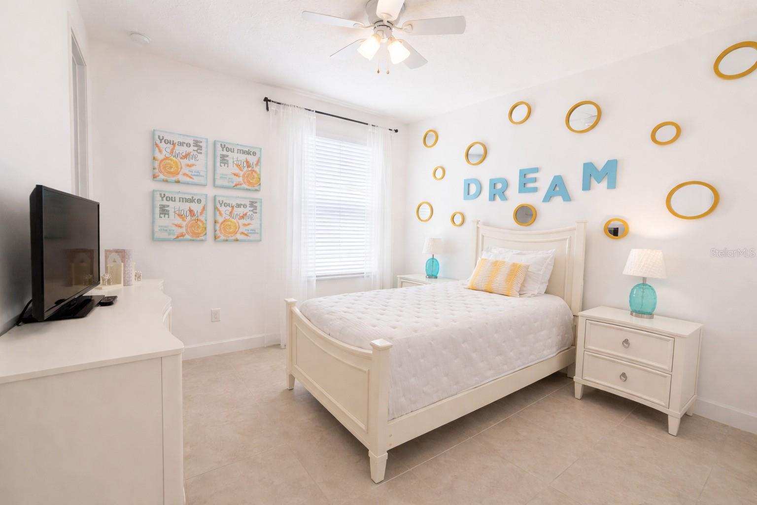 Image 24 of 47 For 4084 Oaktree Drive