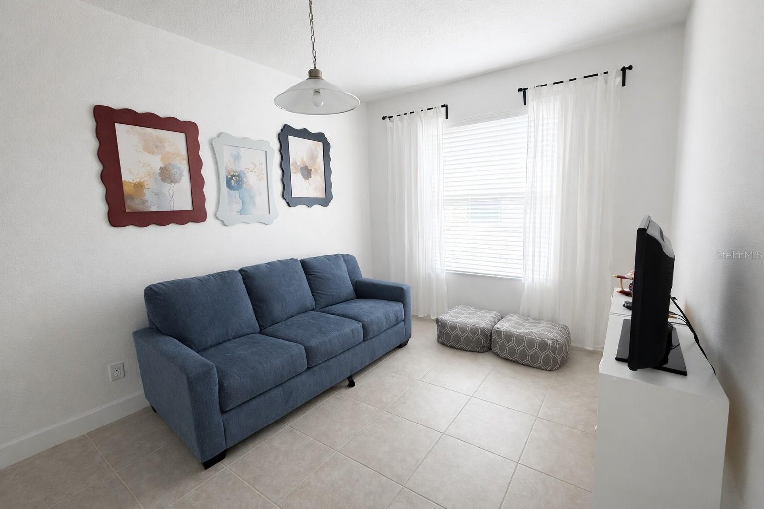 Image 28 of 47 For 4084 Oaktree Drive