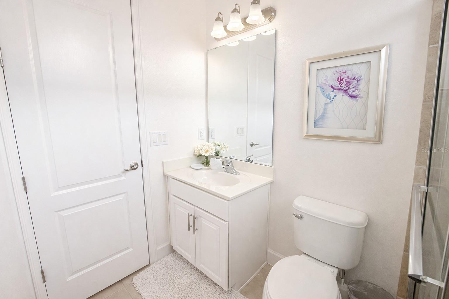 Image 34 of 47 For 4084 Oaktree Drive