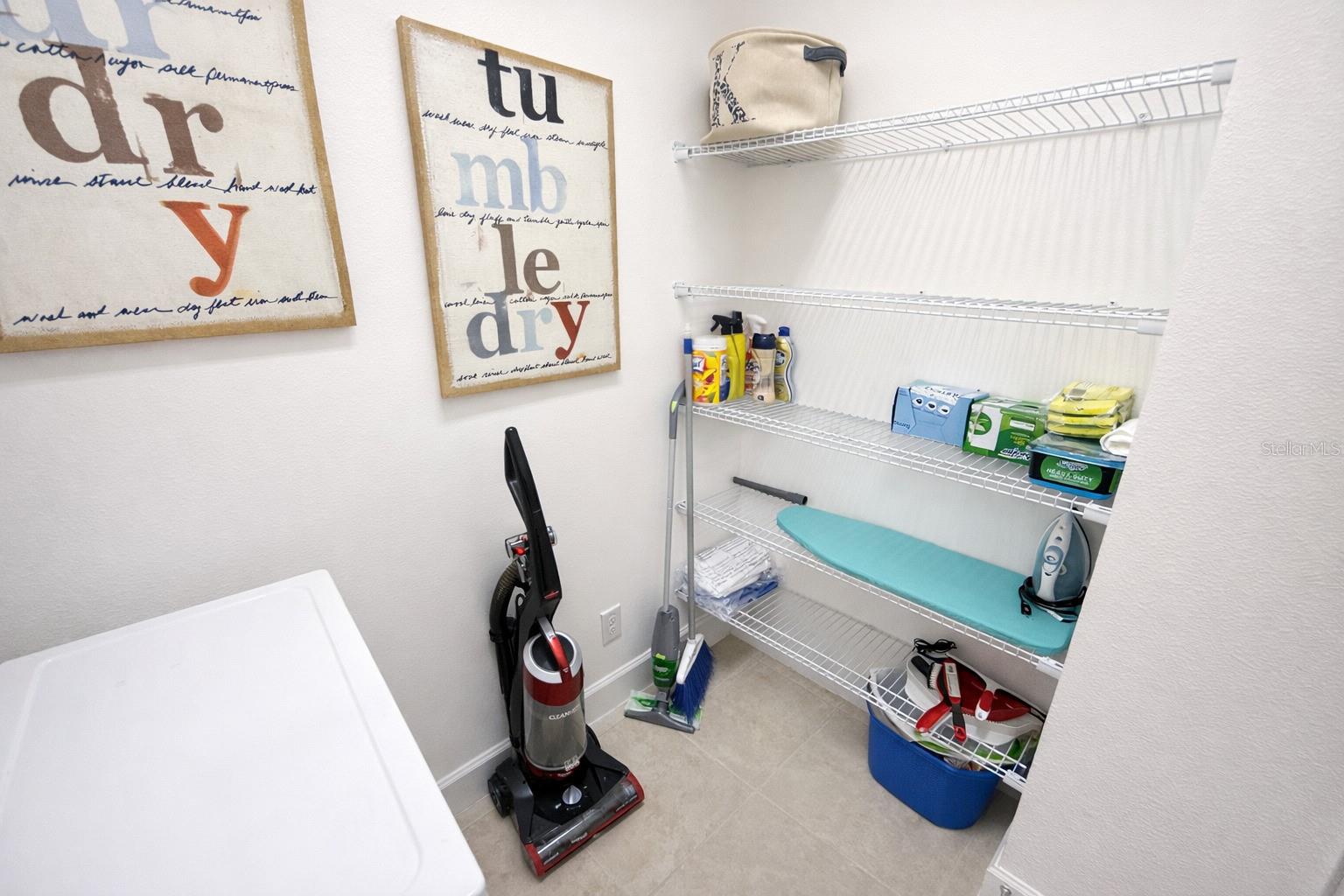 Image 37 of 47 For 4084 Oaktree Drive