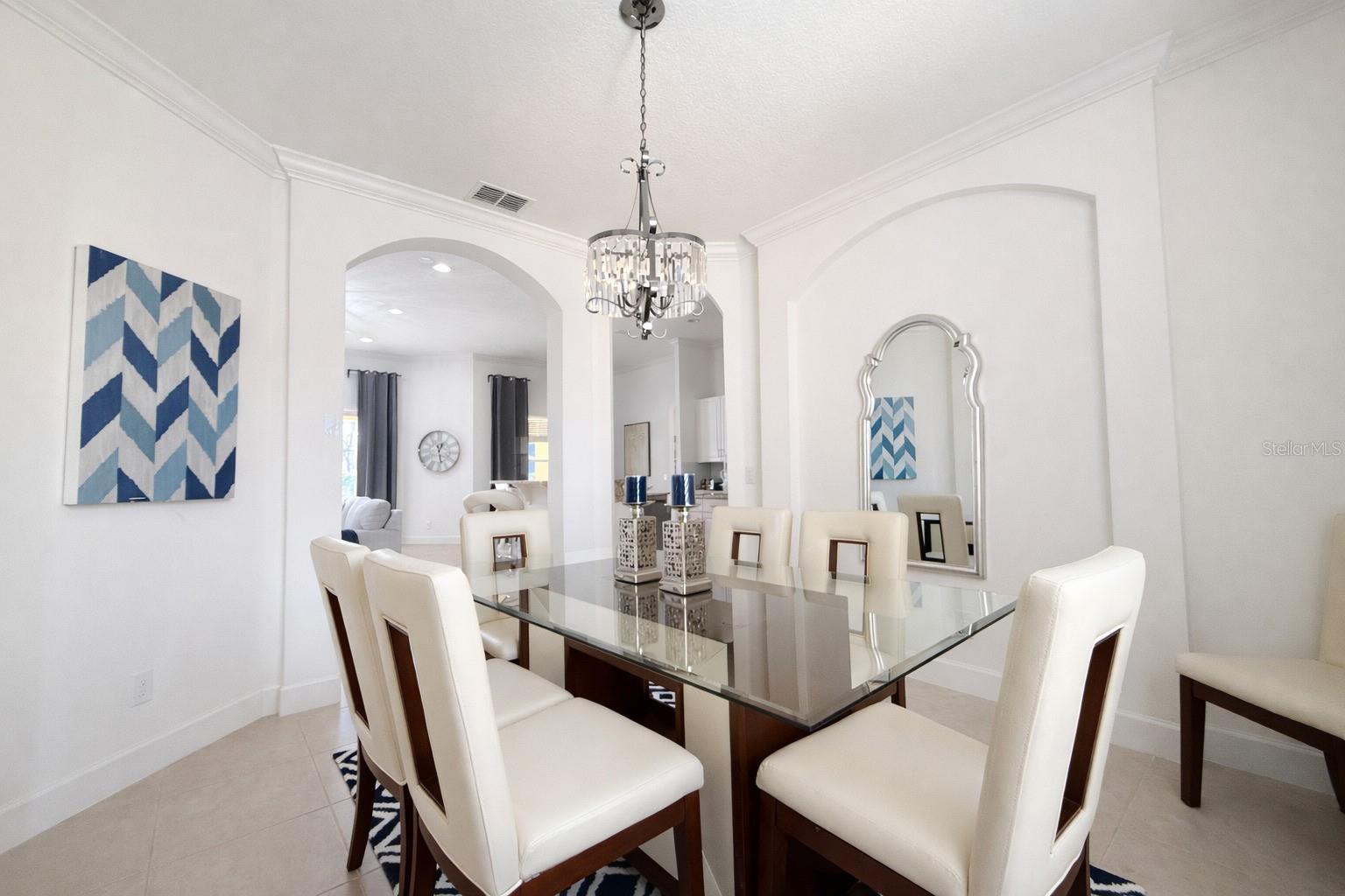 Image 4 of 47 For 4084 Oaktree Drive